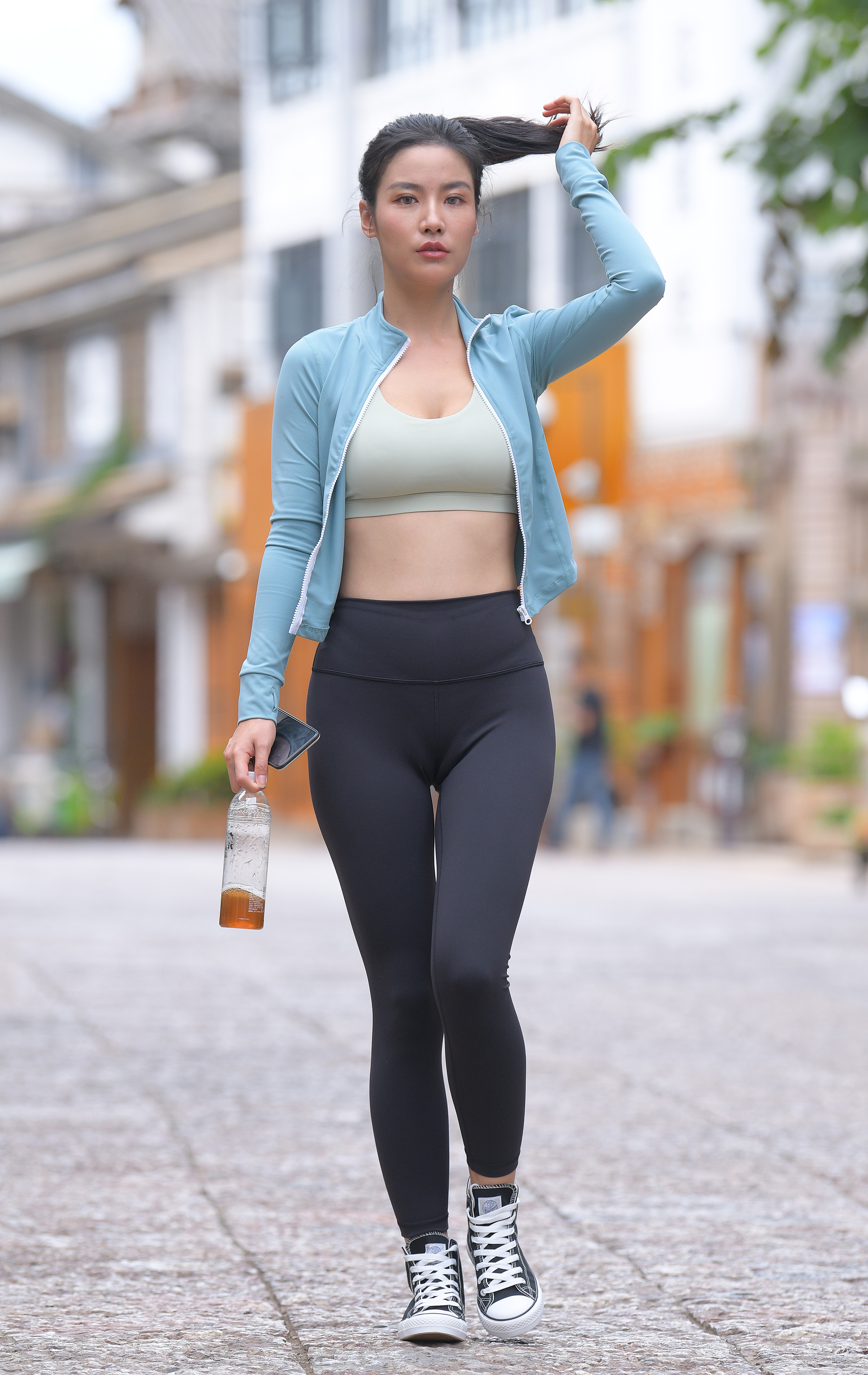 嘉琪 街拍鸭,魔镜街拍,紧身裤,美女,街拍,写真套图,神楽坂真冬