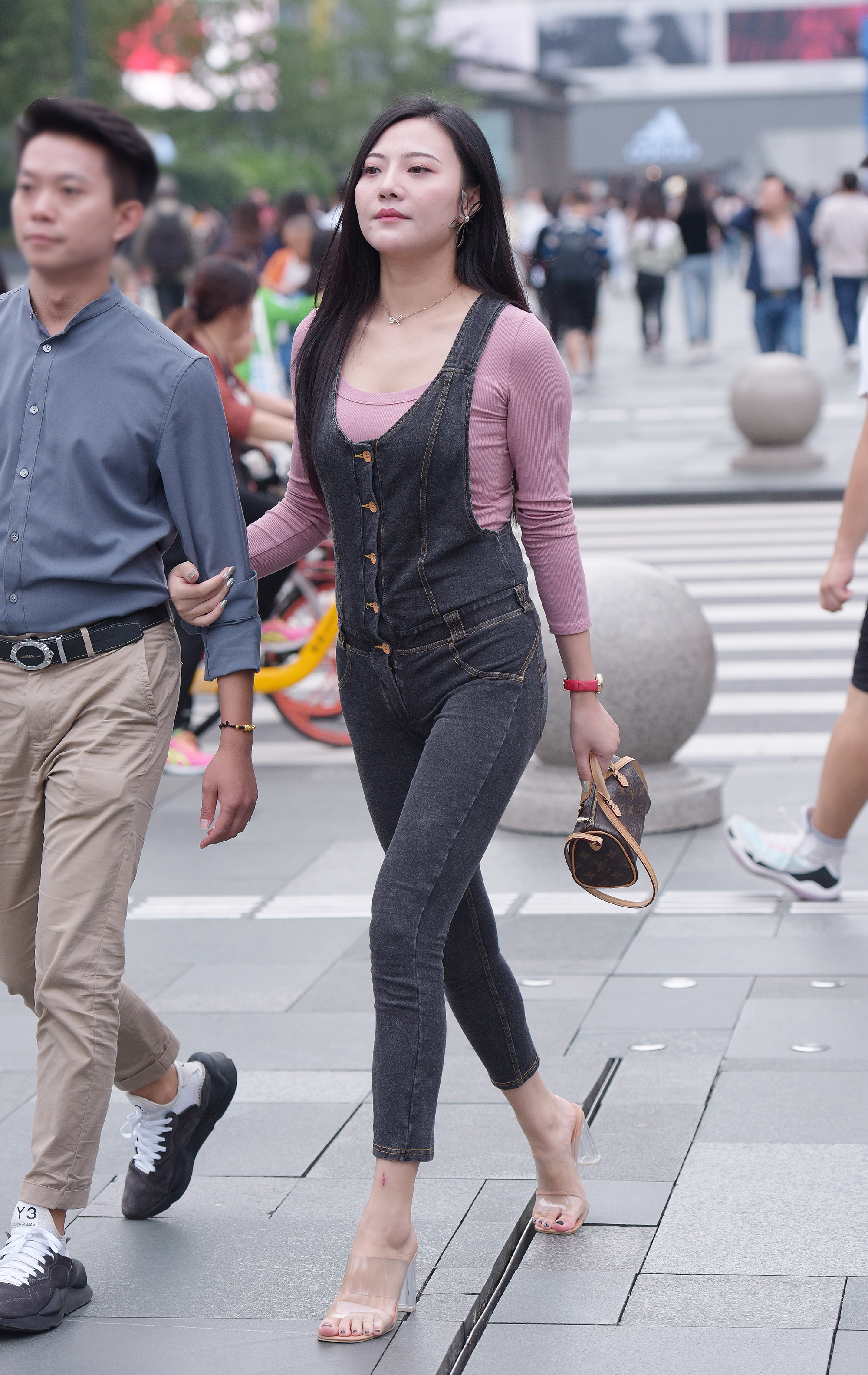  魔镜街拍,,少妇,街拍,写真套图,Xiuren秀人网