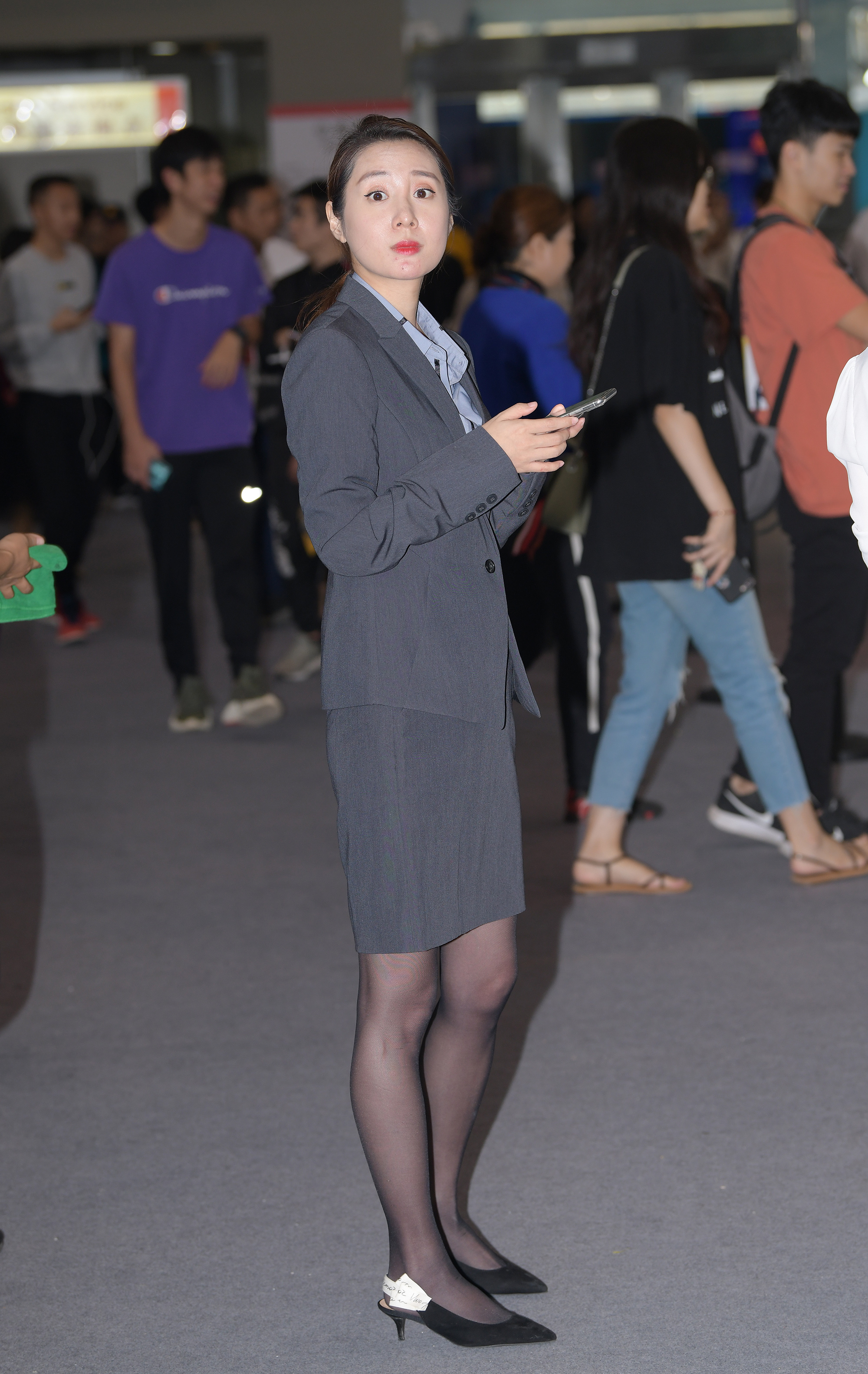  魔镜街拍,丝袜,少妇,街拍,写真套图,魔镜原图专区