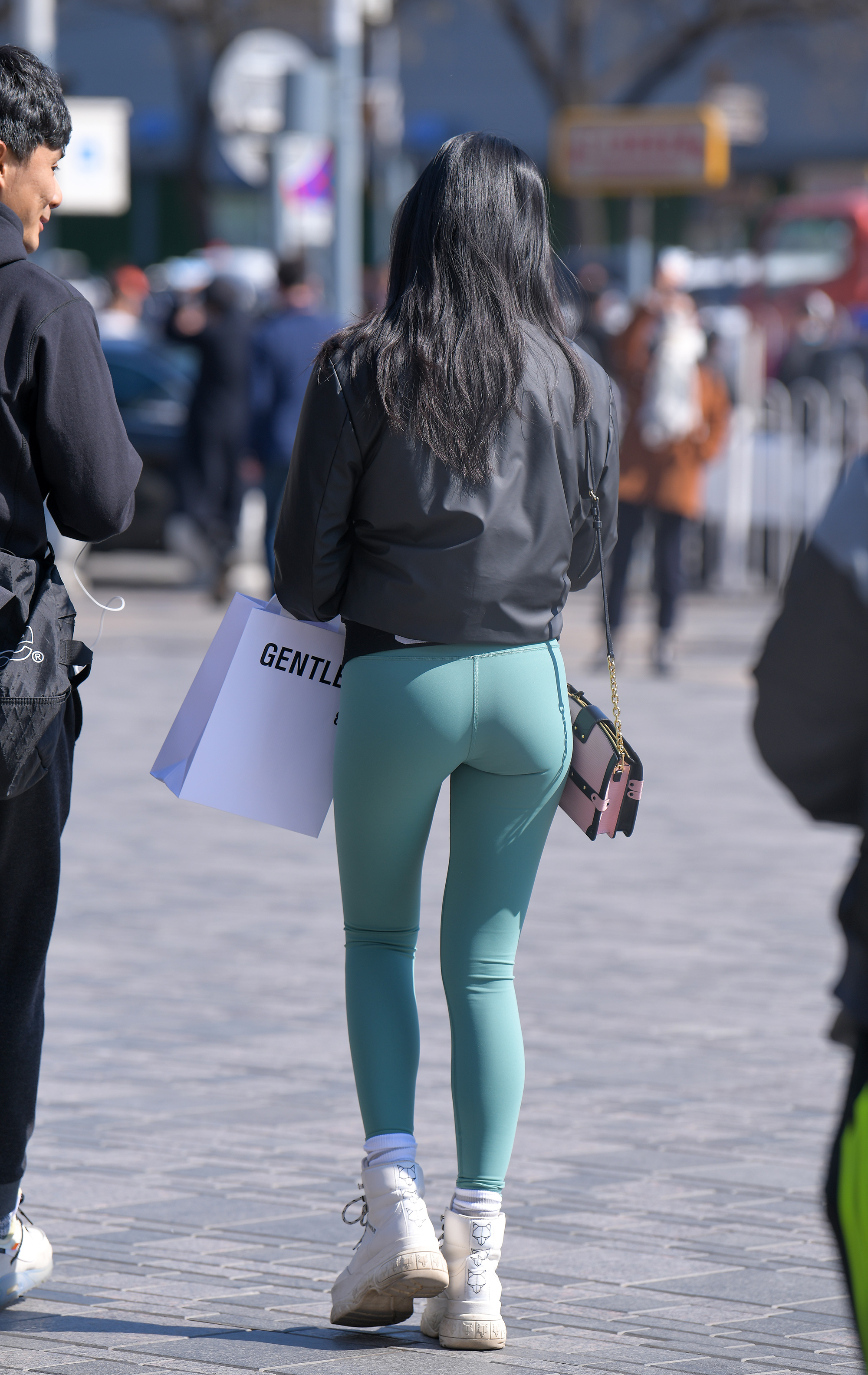  魔镜街拍,紧身裤,人妻,街拍,写真套图,盛唐CLUB