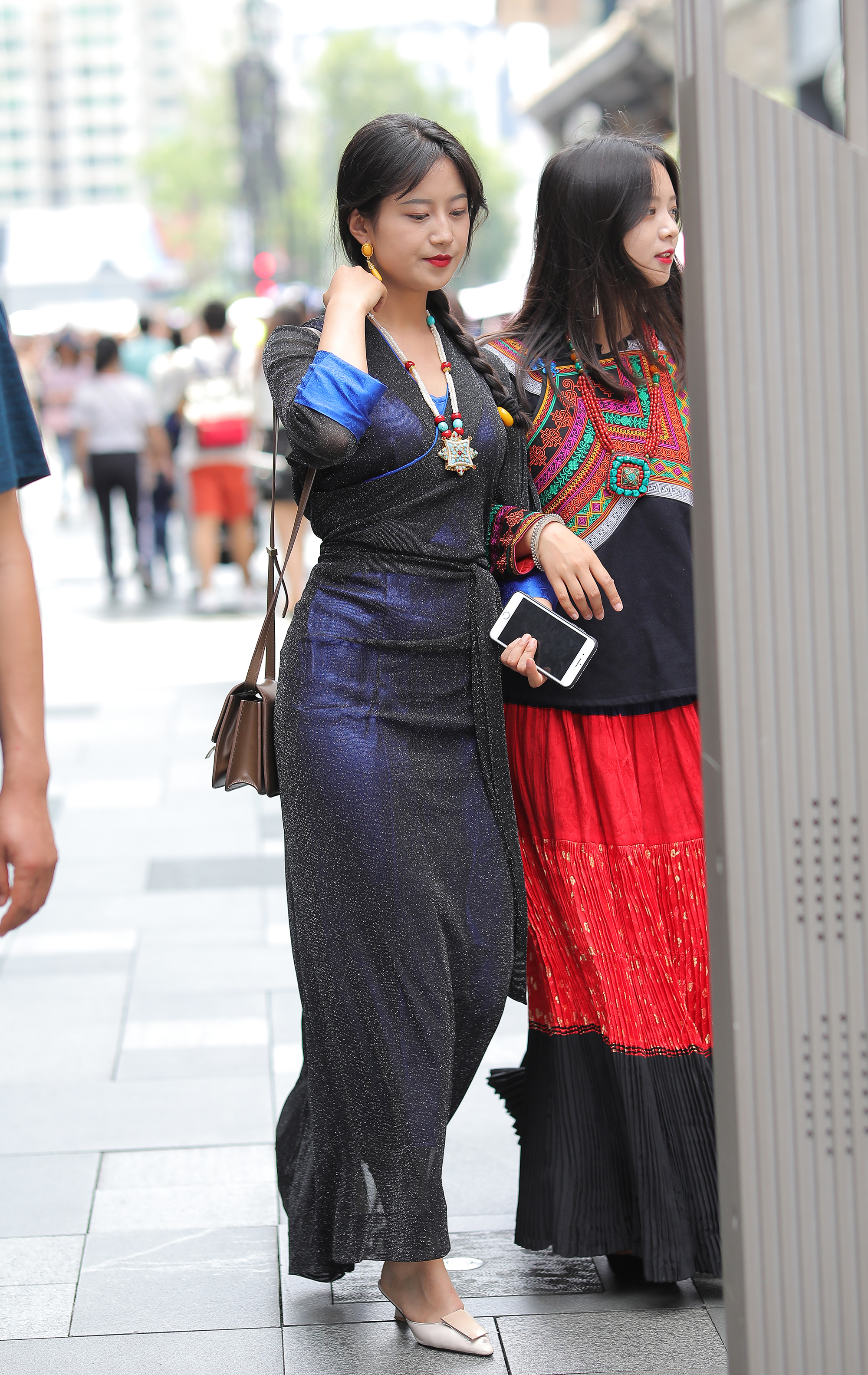  魔镜街拍,裙装,美女,街拍,写真套图,SIW斯文传媒