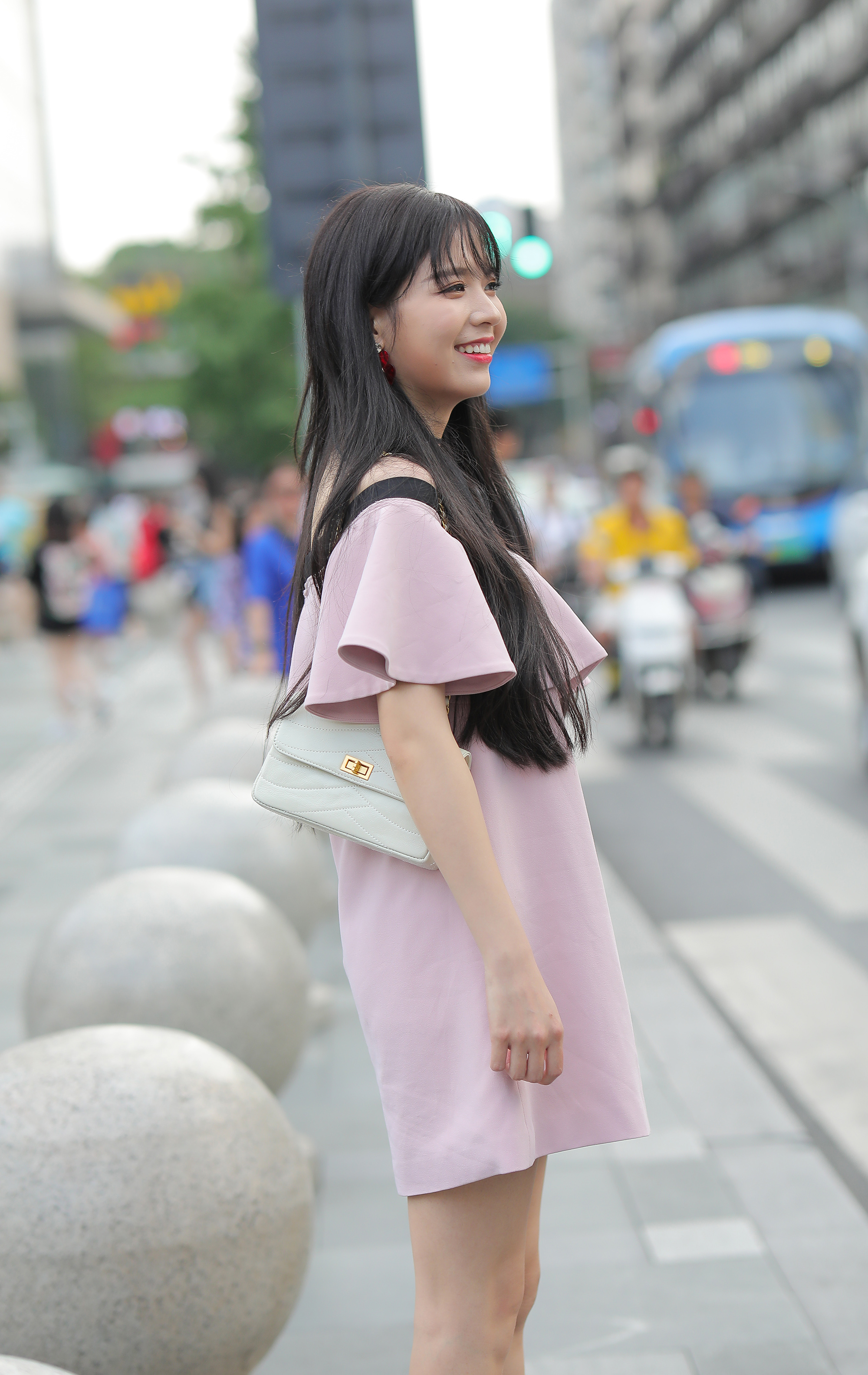  魔镜街拍,裙装,人妻,街拍,写真套图,稚颜酱