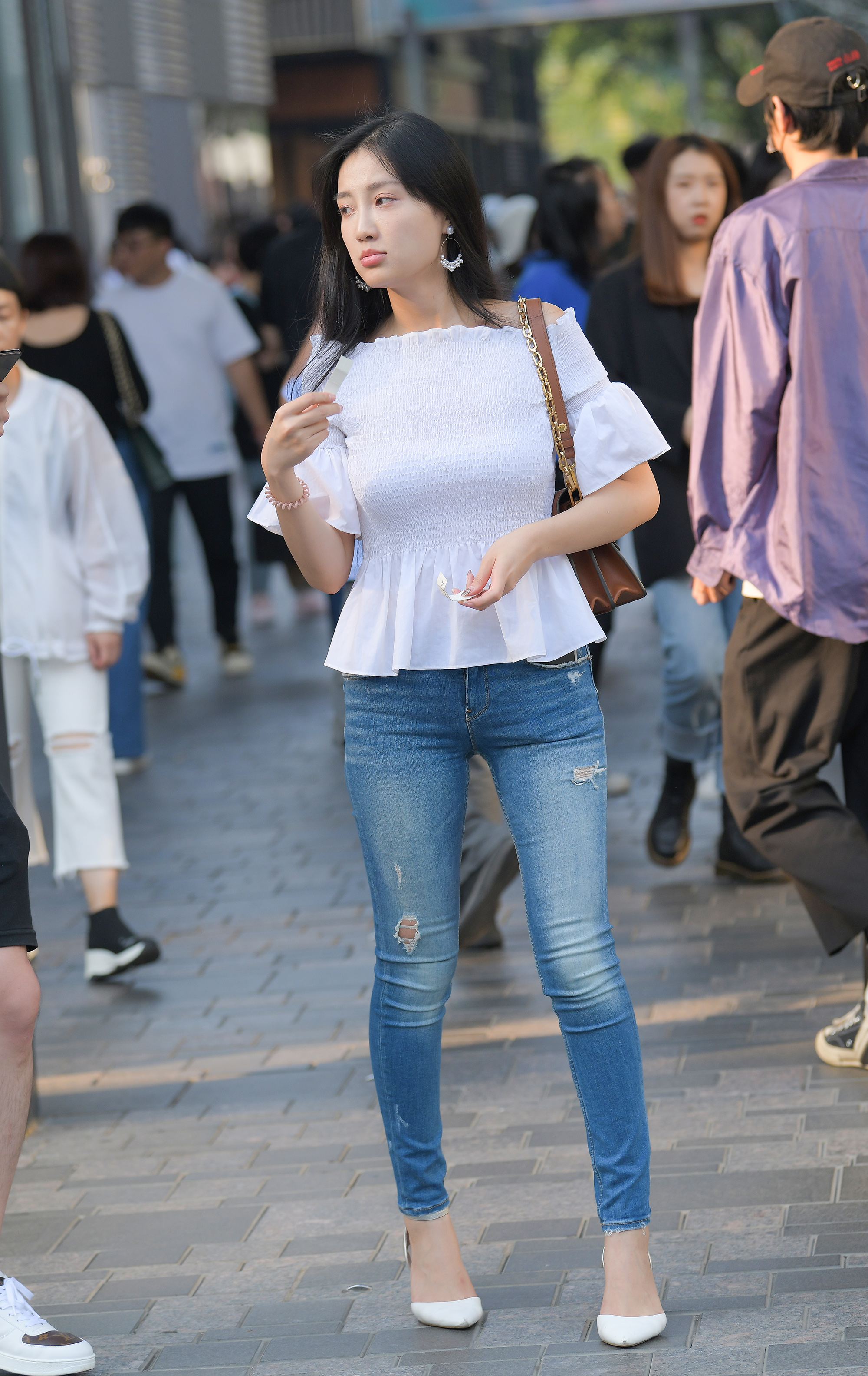  魔镜街拍,,小姐姐,街拍,写真套图,鱼鱼足影