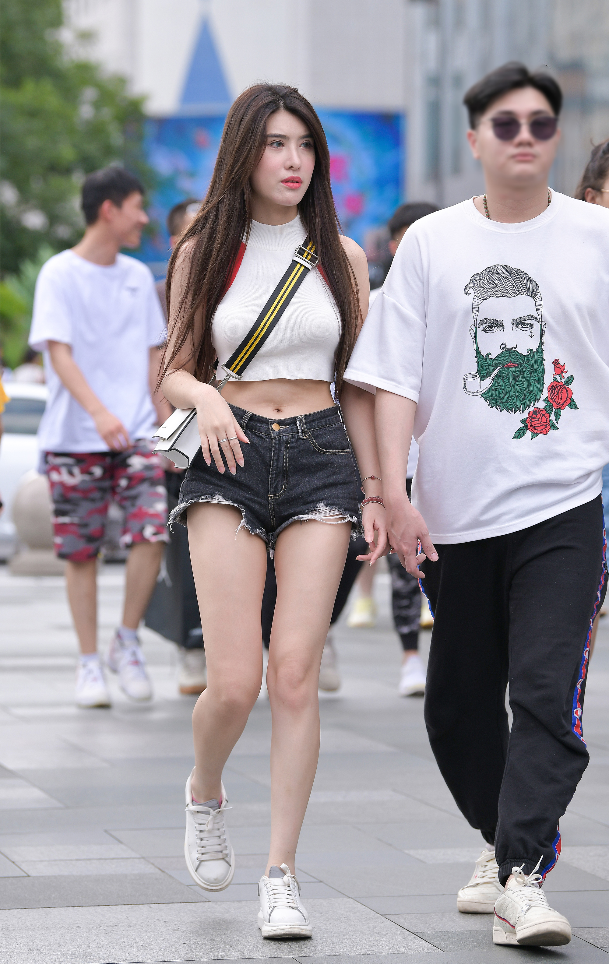  魔镜街拍,热裤,小姐姐,街拍,写真套图,陆卿卿kyokyo