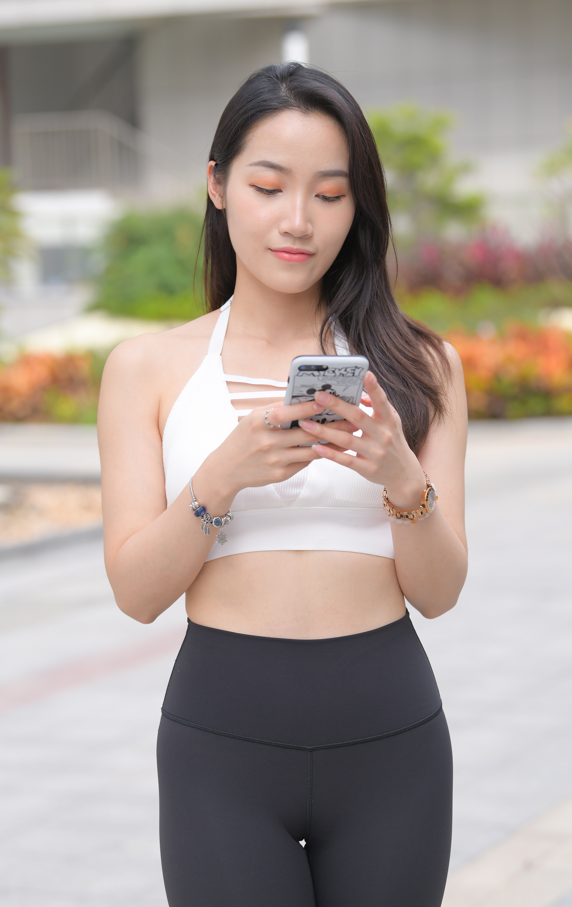  街拍鸭,魔镜街拍,紧身裤,小姐姐,街拍,写真套图,五更百鬼