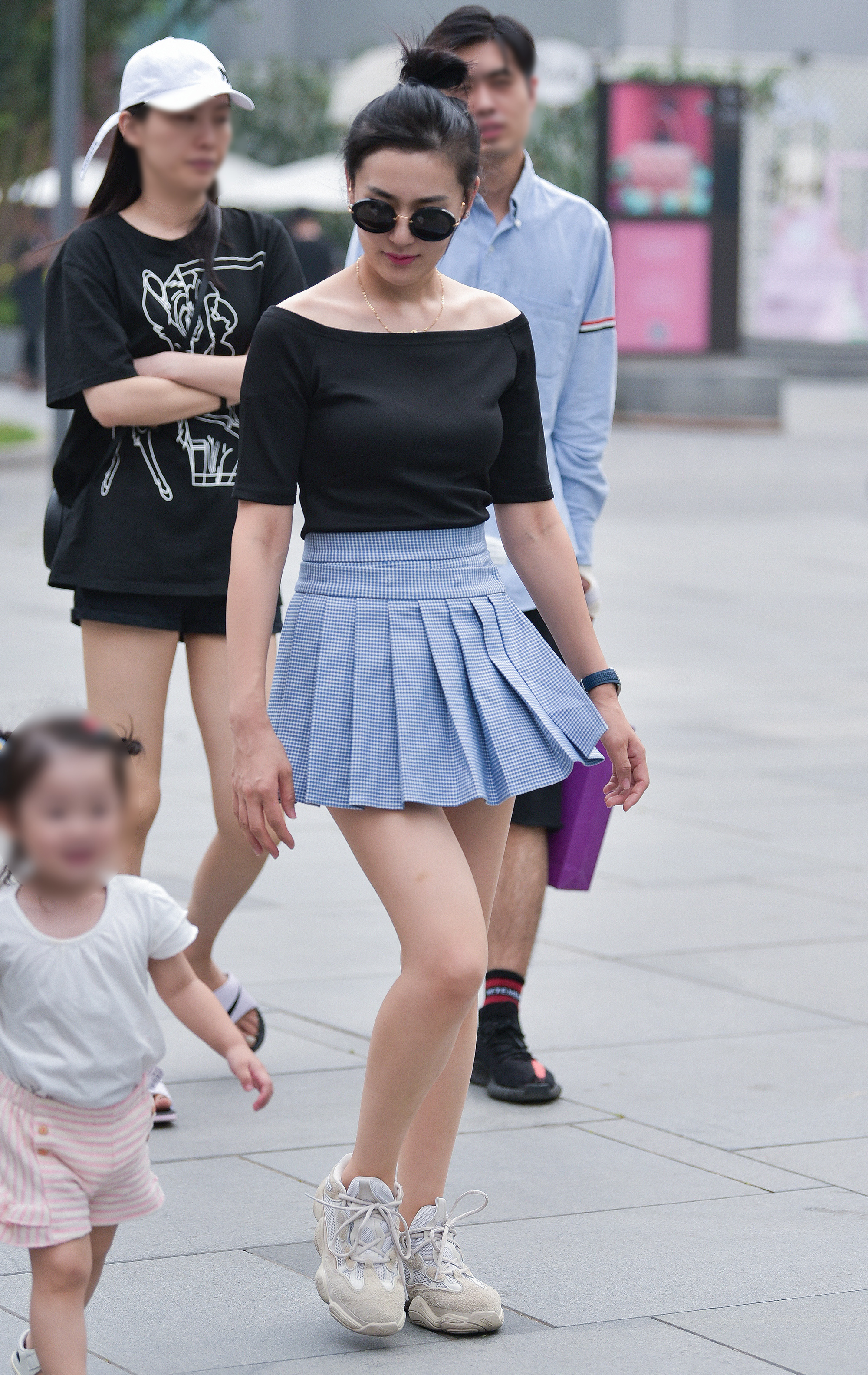  魔镜街拍,丝袜,裙装,小姐姐,街拍,写真套图,TGOD推女神