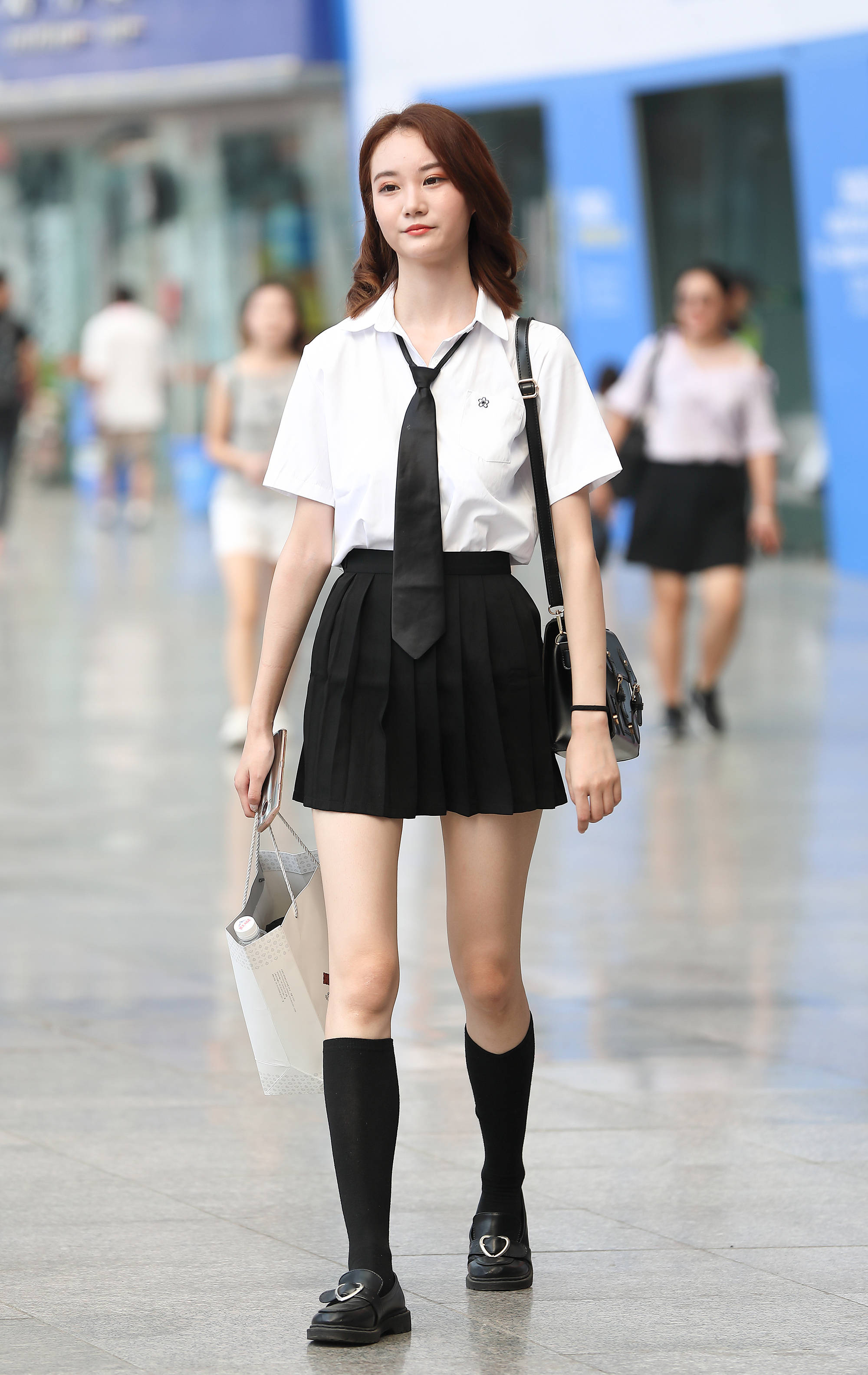  魔镜街拍,裙装,少妇,街拍,写真套图,阿包也是兔娘