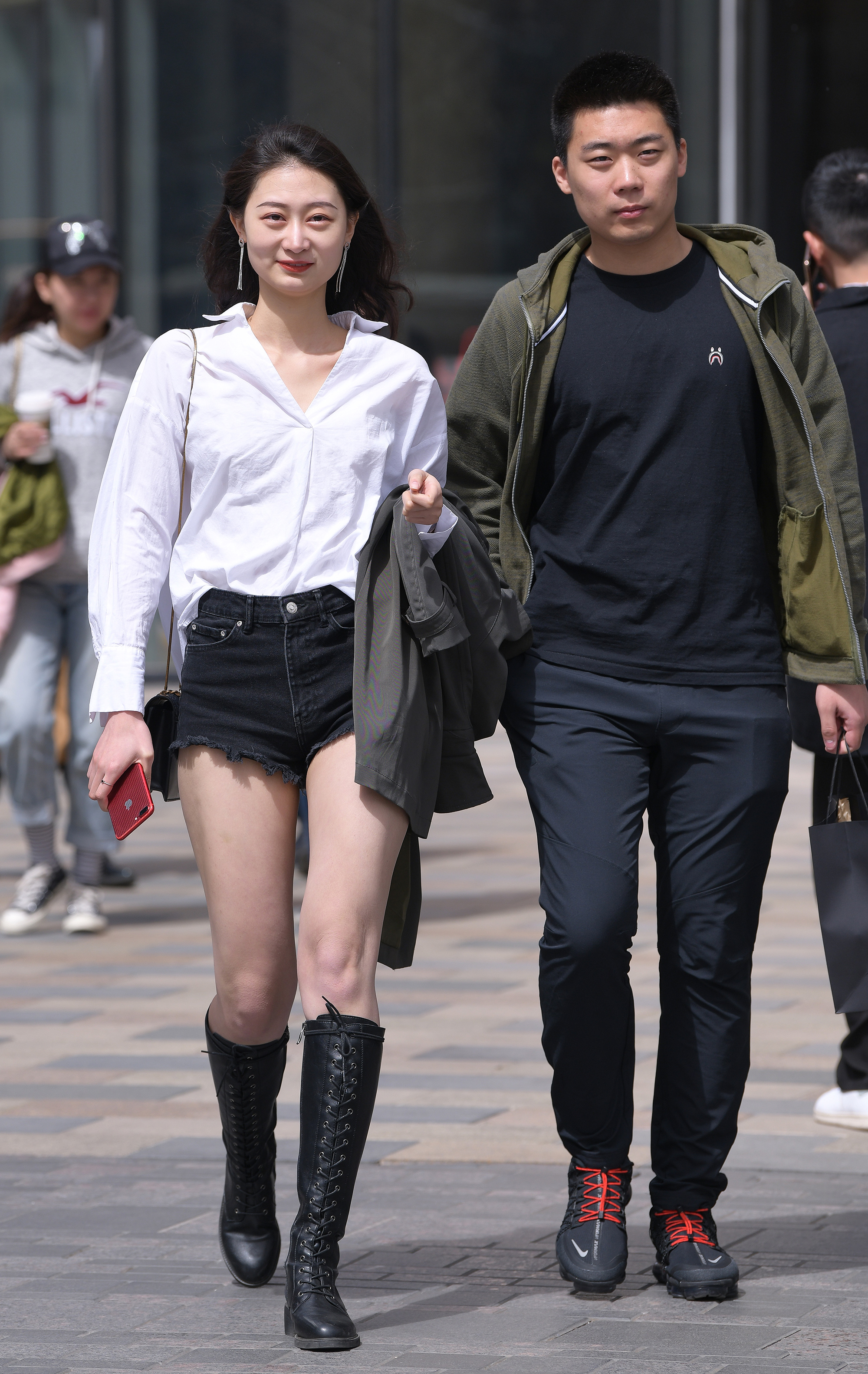  魔镜街拍,热裤,熟女,街拍,写真套图,九九八XY