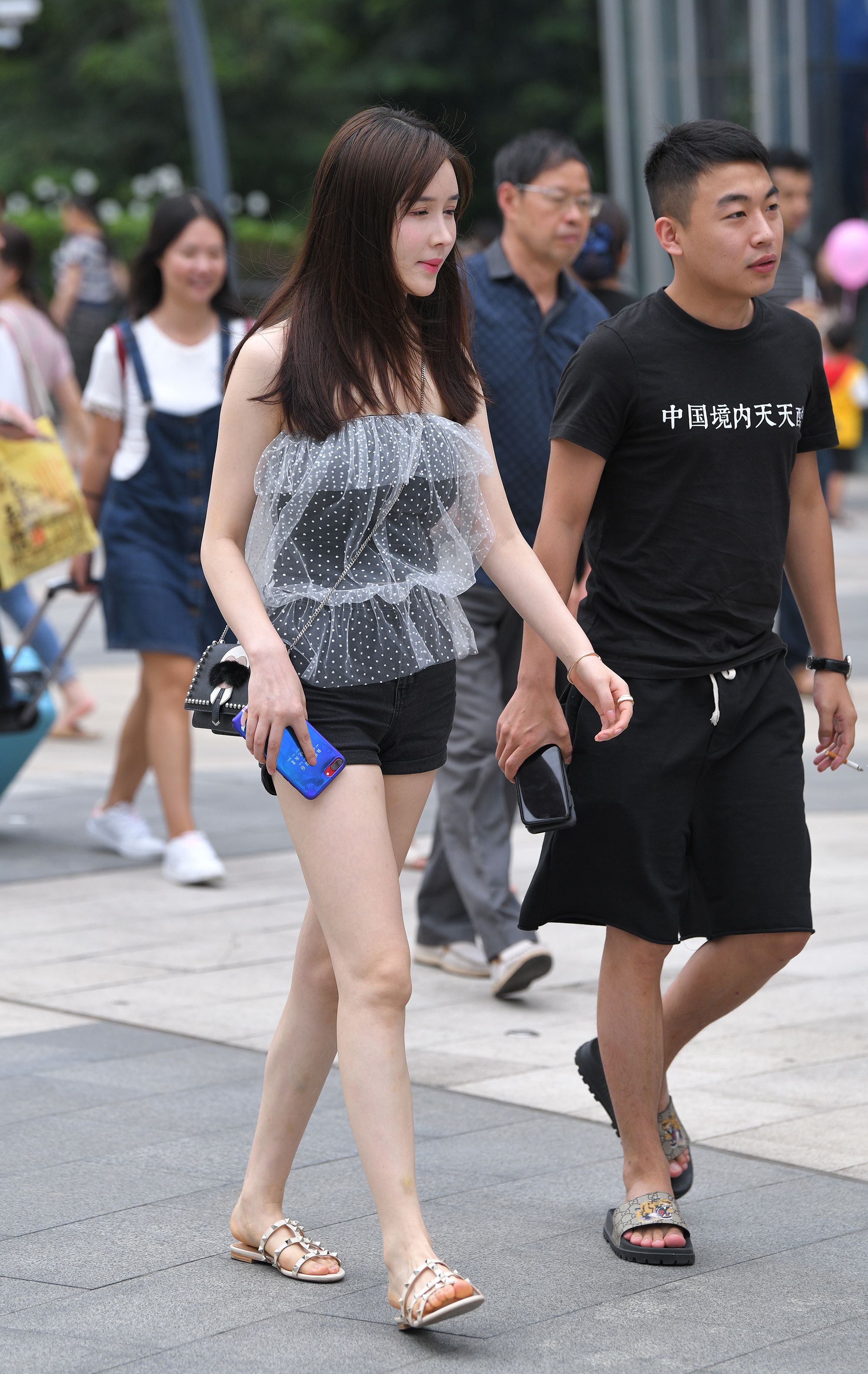  魔镜街拍,热裤,人妻,街拍,写真套图,唐韵