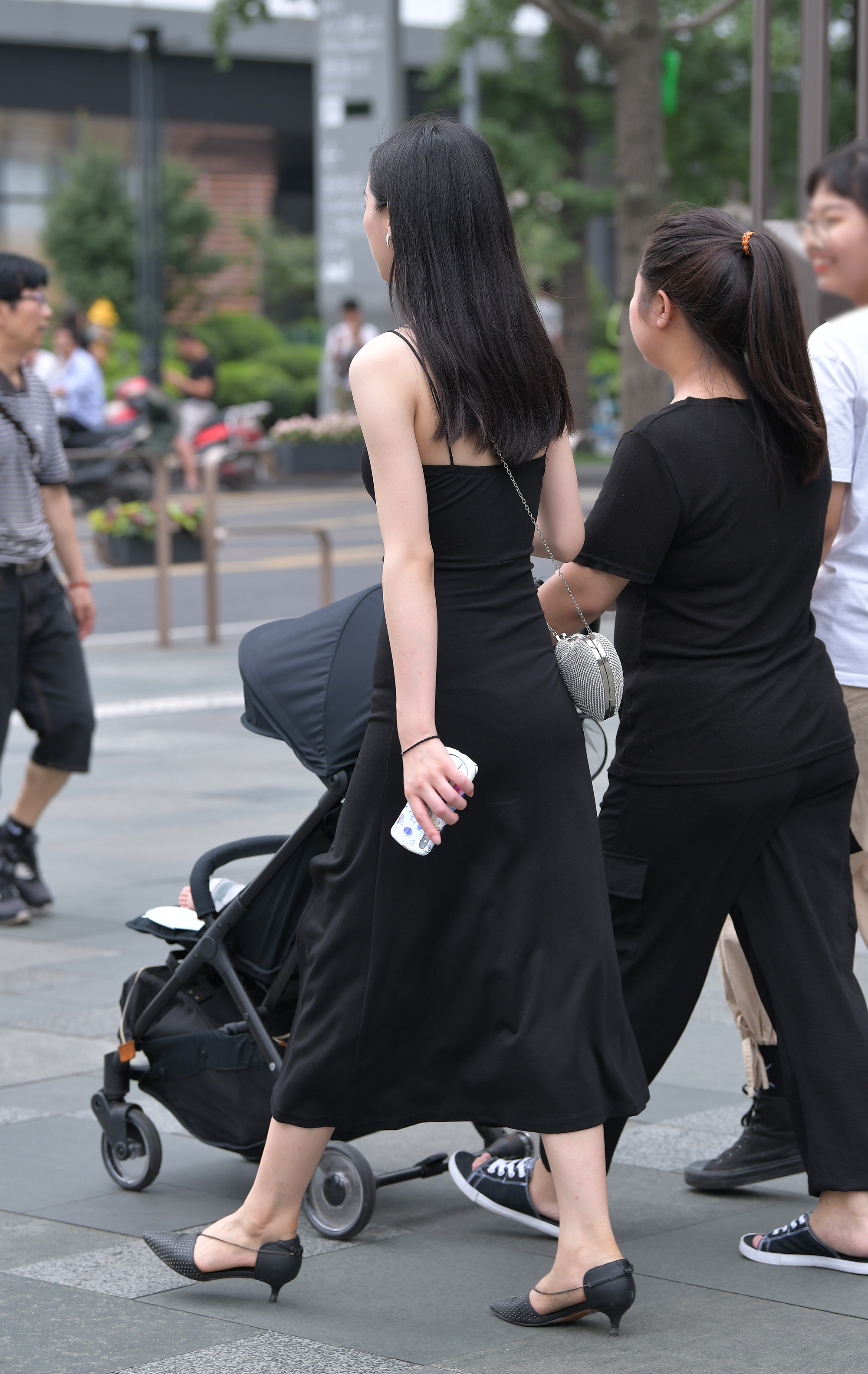  魔镜街拍,裙装,少妇,街拍,写真套图,Ely_eee