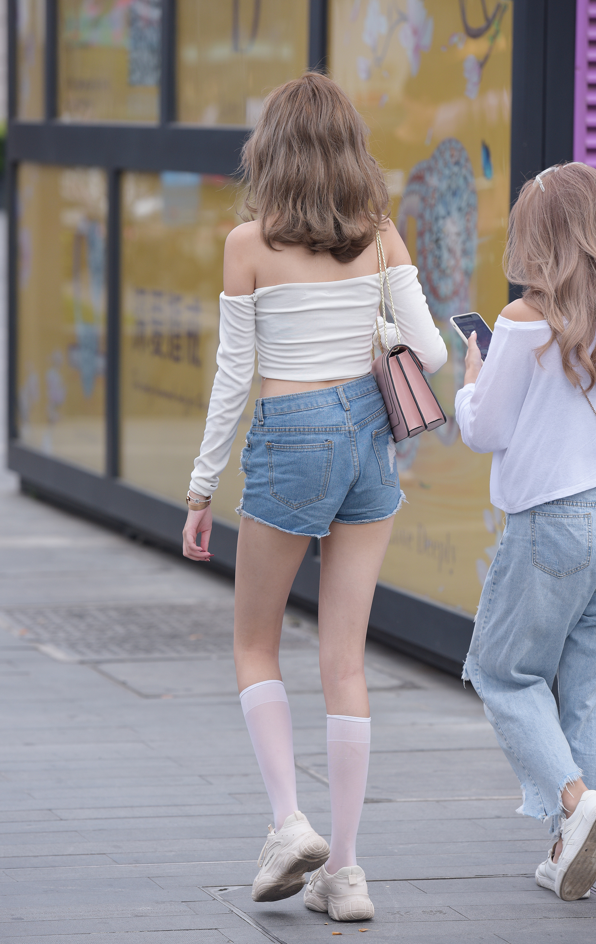  魔镜街拍,,小姐姐,街拍,写真套图,G44不会受伤