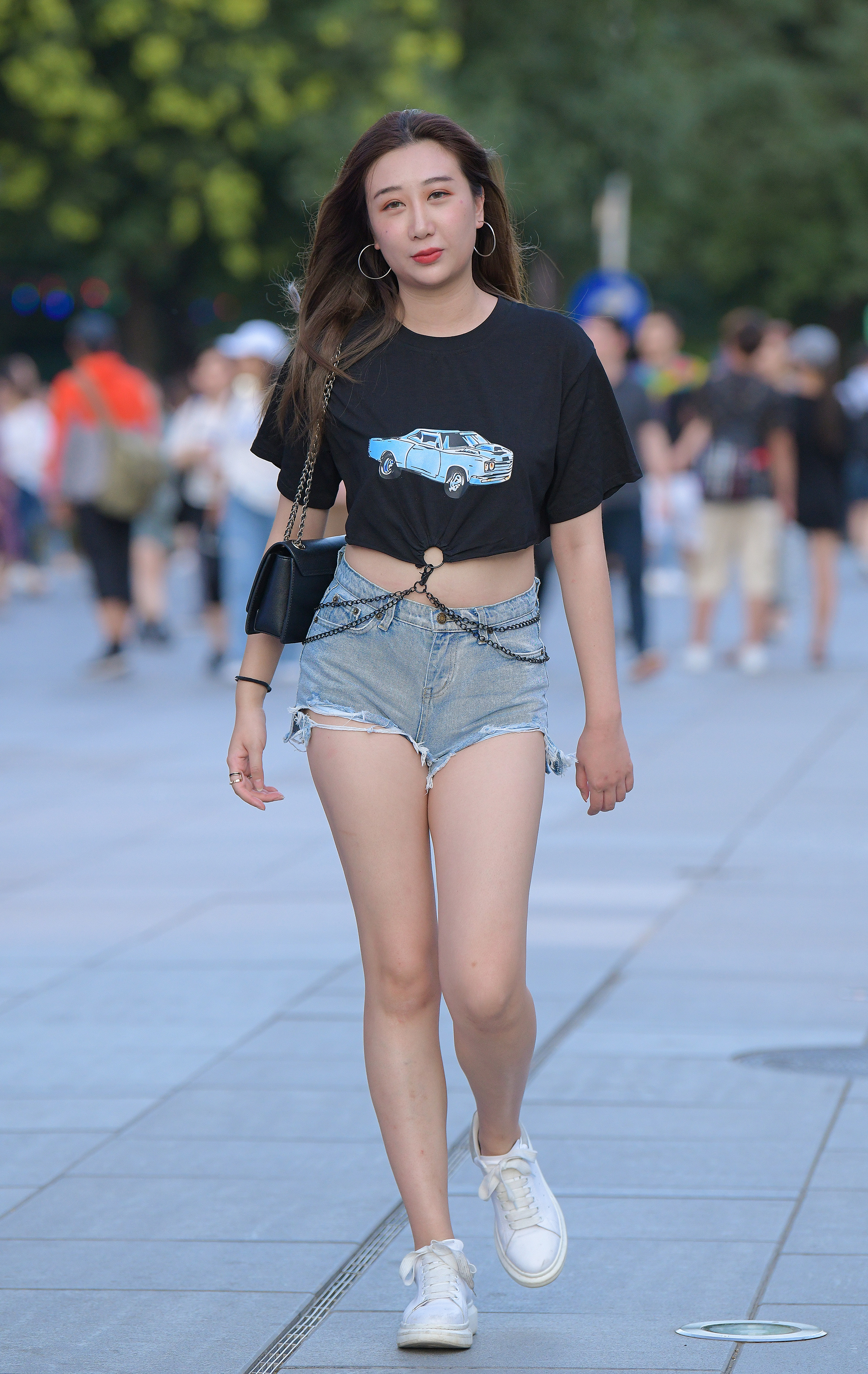  魔镜街拍,,小姐姐,街拍,写真套图,MiCat猫萌榜