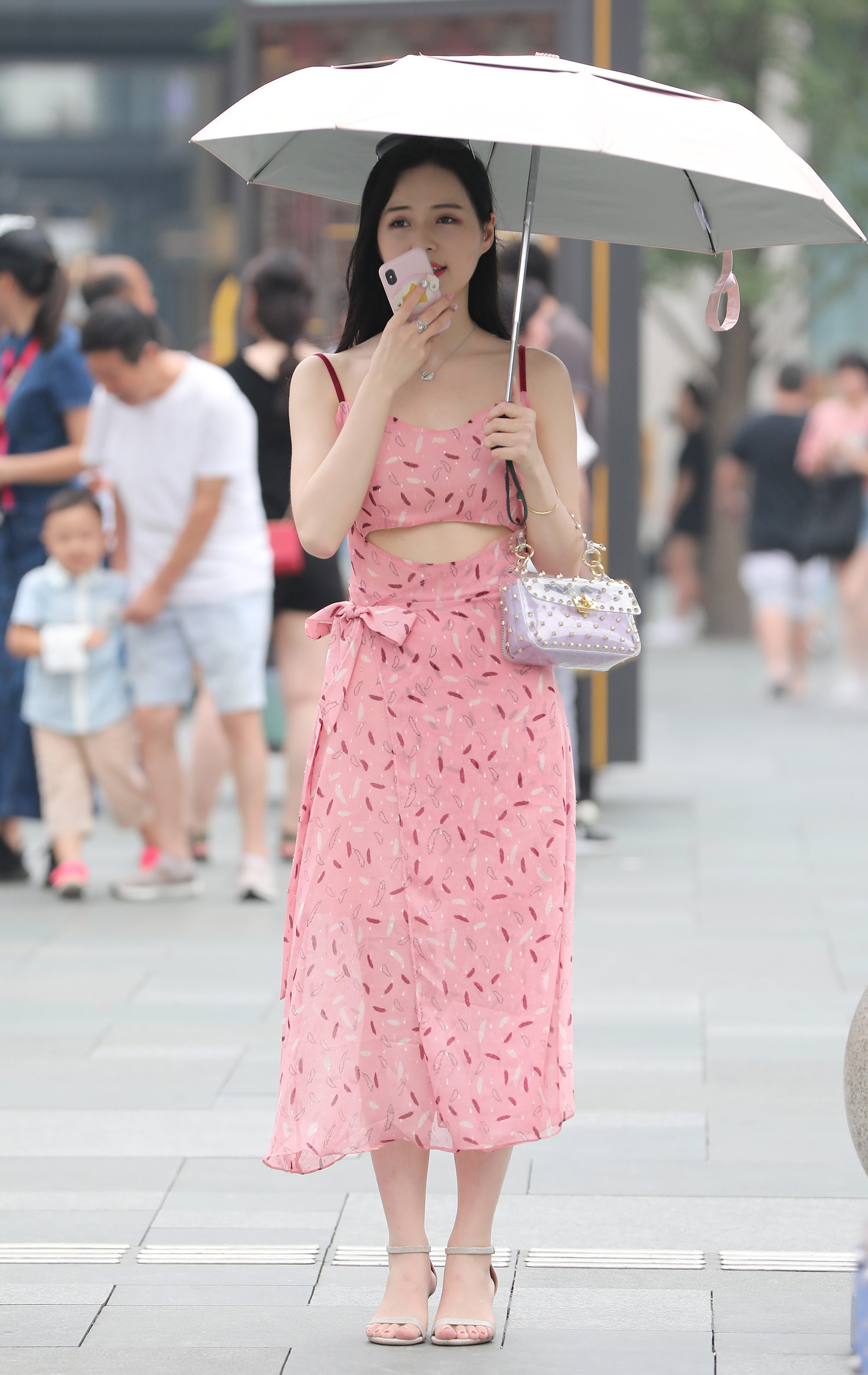  街拍鸭,魔镜街拍,街拍第一站,裙装,小姐姐,街拍,写真套图,思话写真