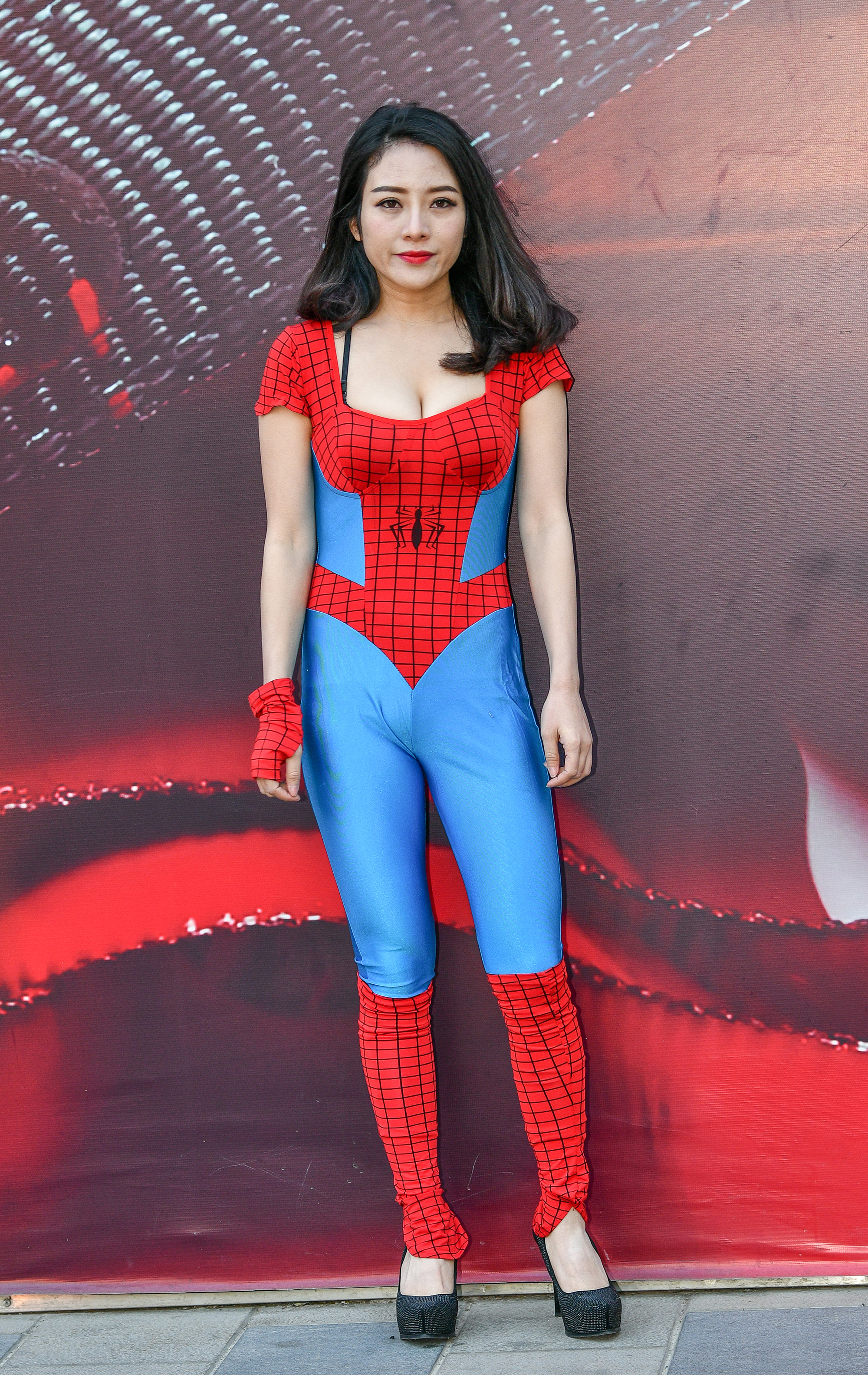  魔镜街拍,,少妇,街拍,写真套图,兔玩映画