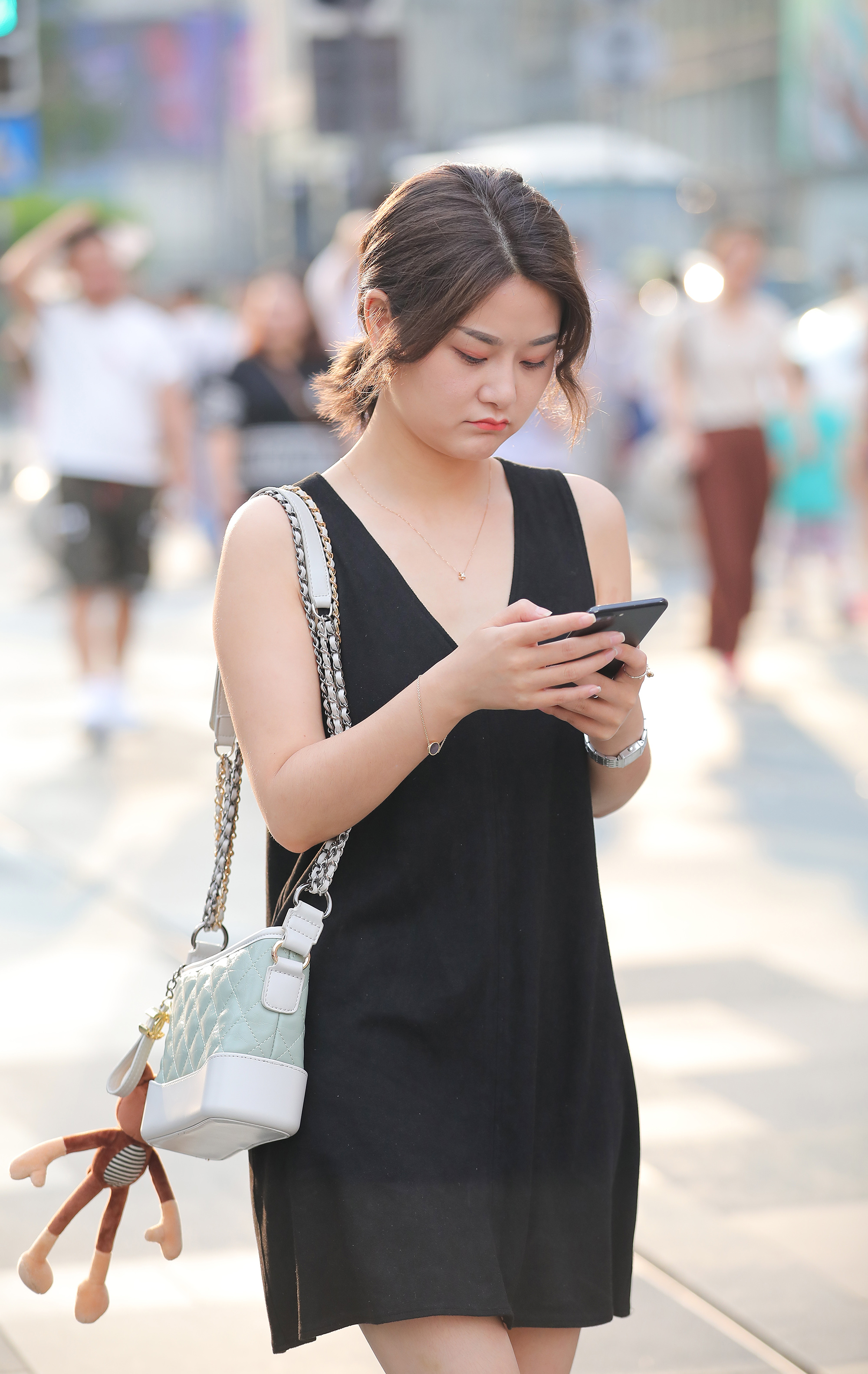  魔镜街拍,裙装,人妻,街拍,写真套图,西尔酱