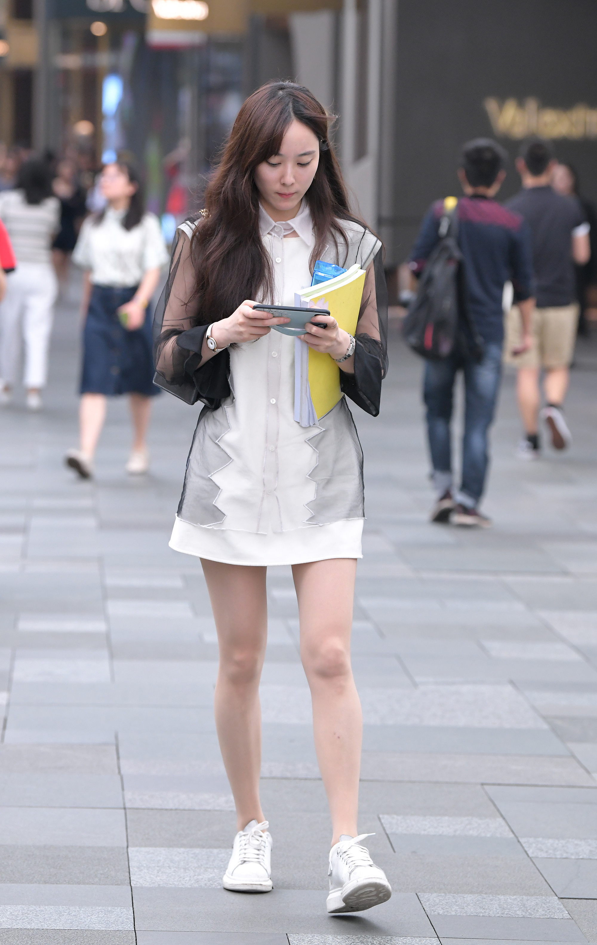  魔镜街拍,丝袜,裙装,美女,街拍,写真套图,ISHOW爱秀