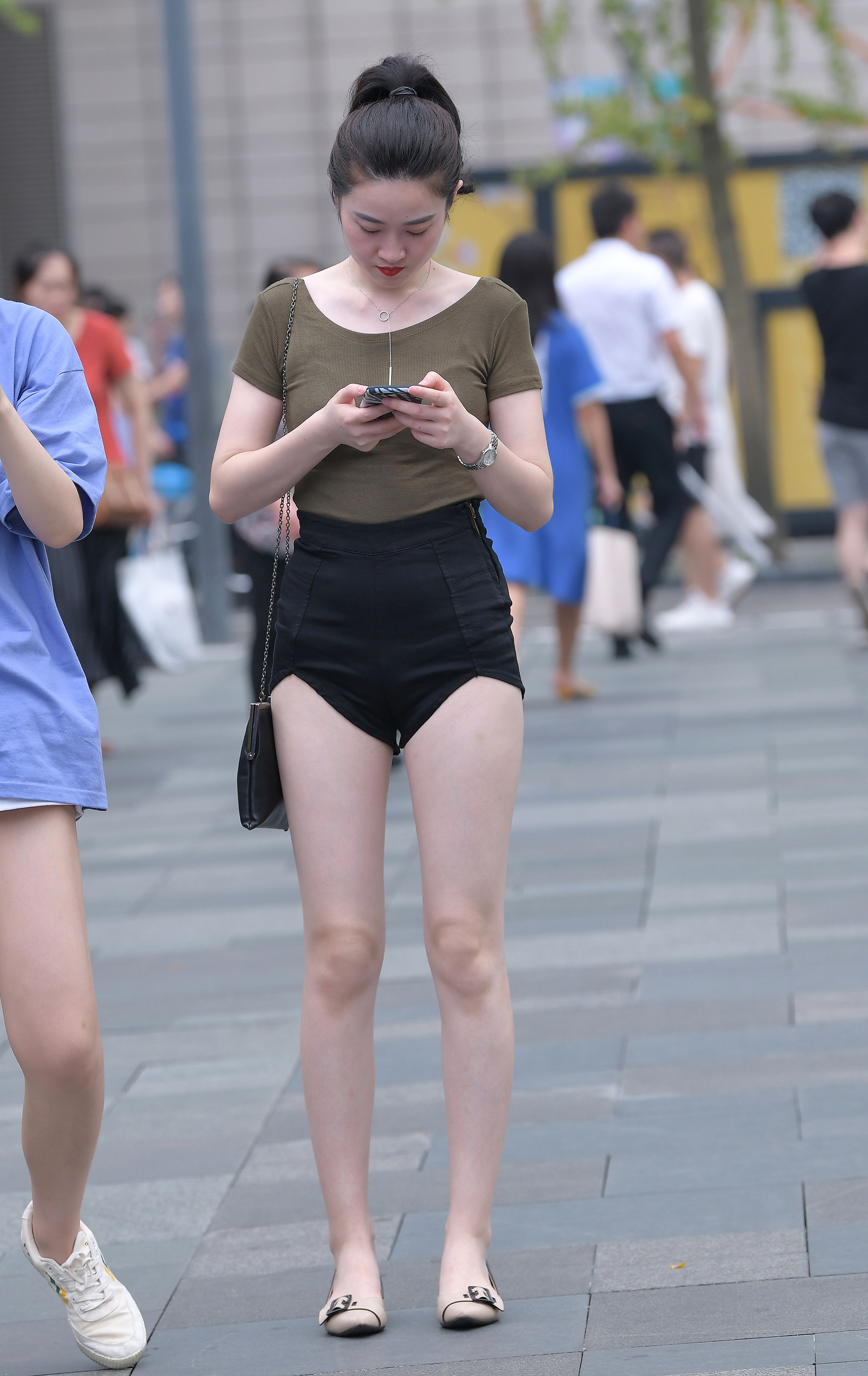  魔镜街拍,,少妇,街拍,写真套图,商场商店系列