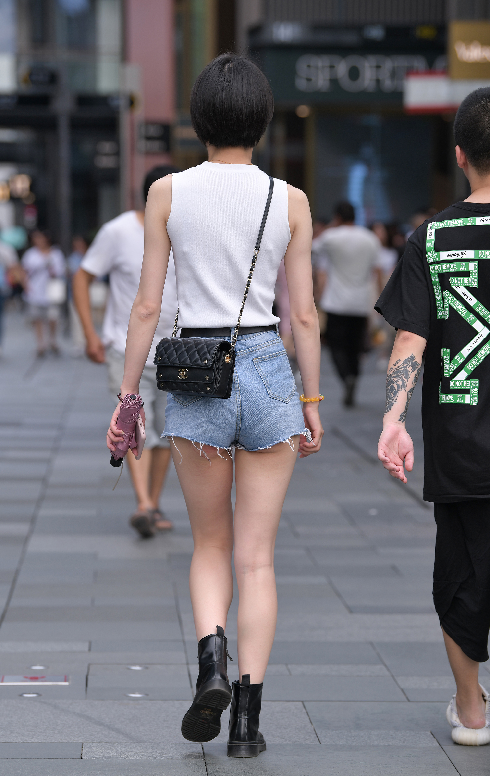  魔镜街拍,热裤,少妇,街拍,写真套图,奈丝写真