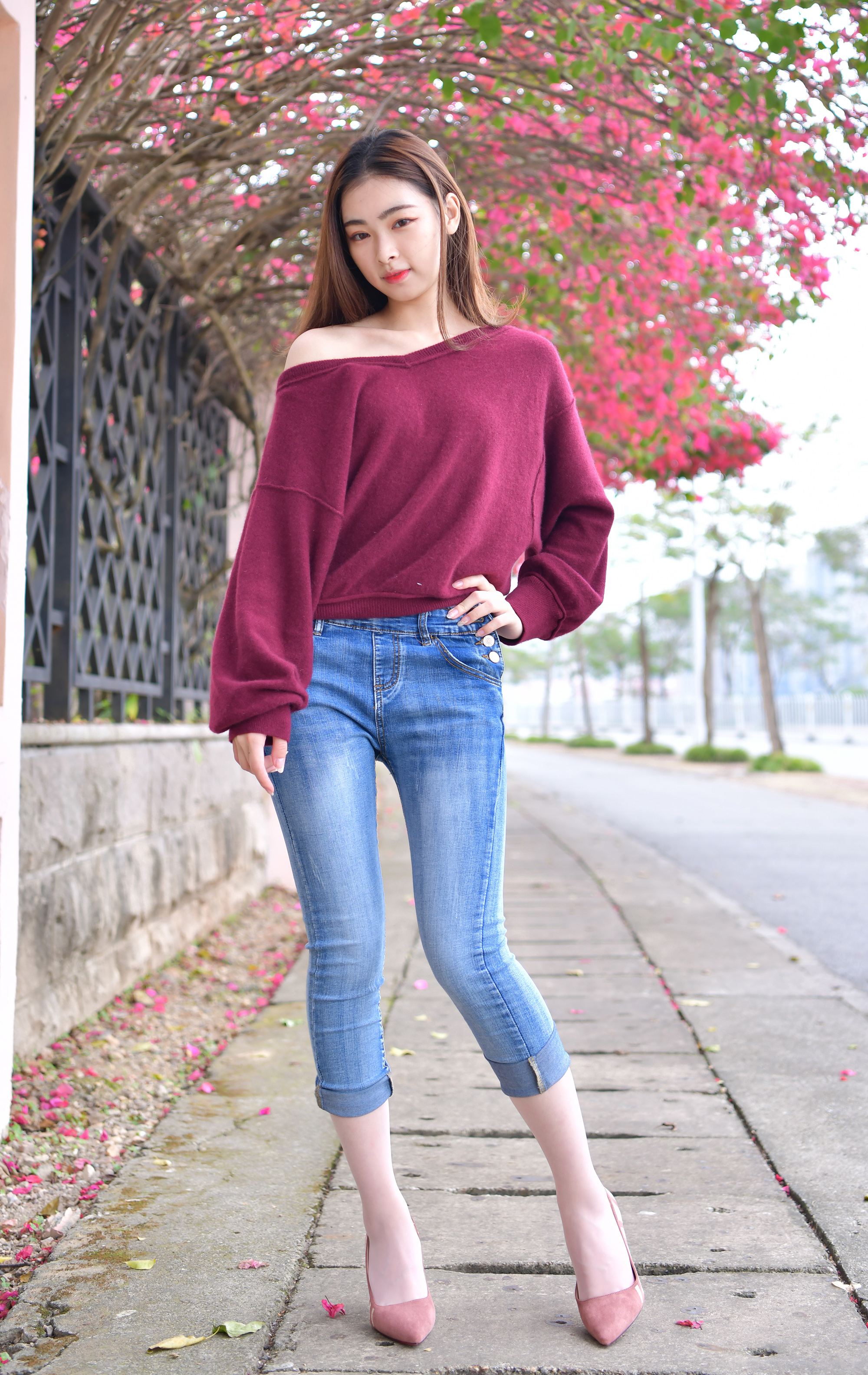  街拍鸭,魔镜街拍,丝袜,小姐姐,街拍,写真套图,紫氯氯