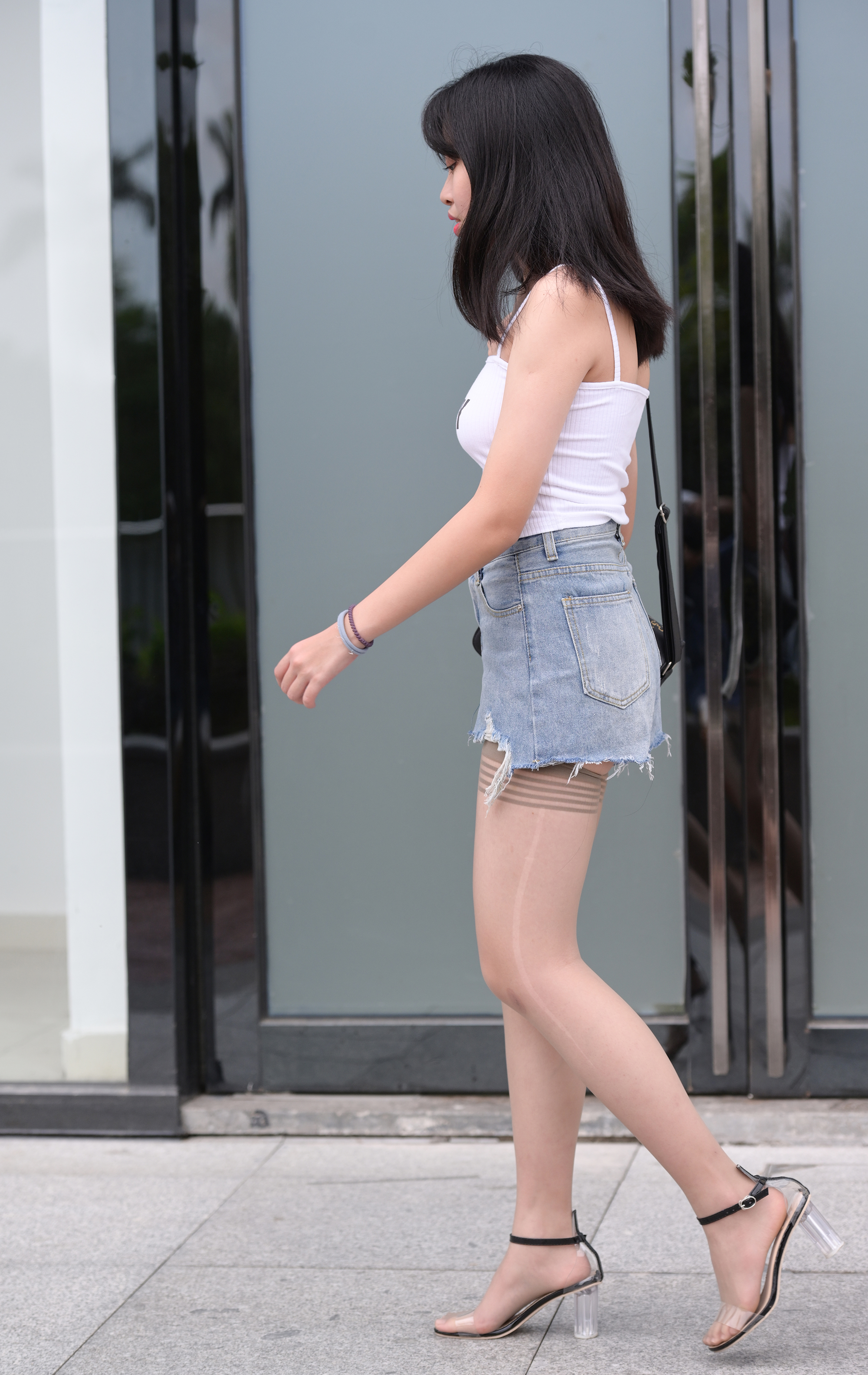  街拍鸭,魔镜街拍,丝袜,热裤,熟女,街拍,写真套图,我丝你想