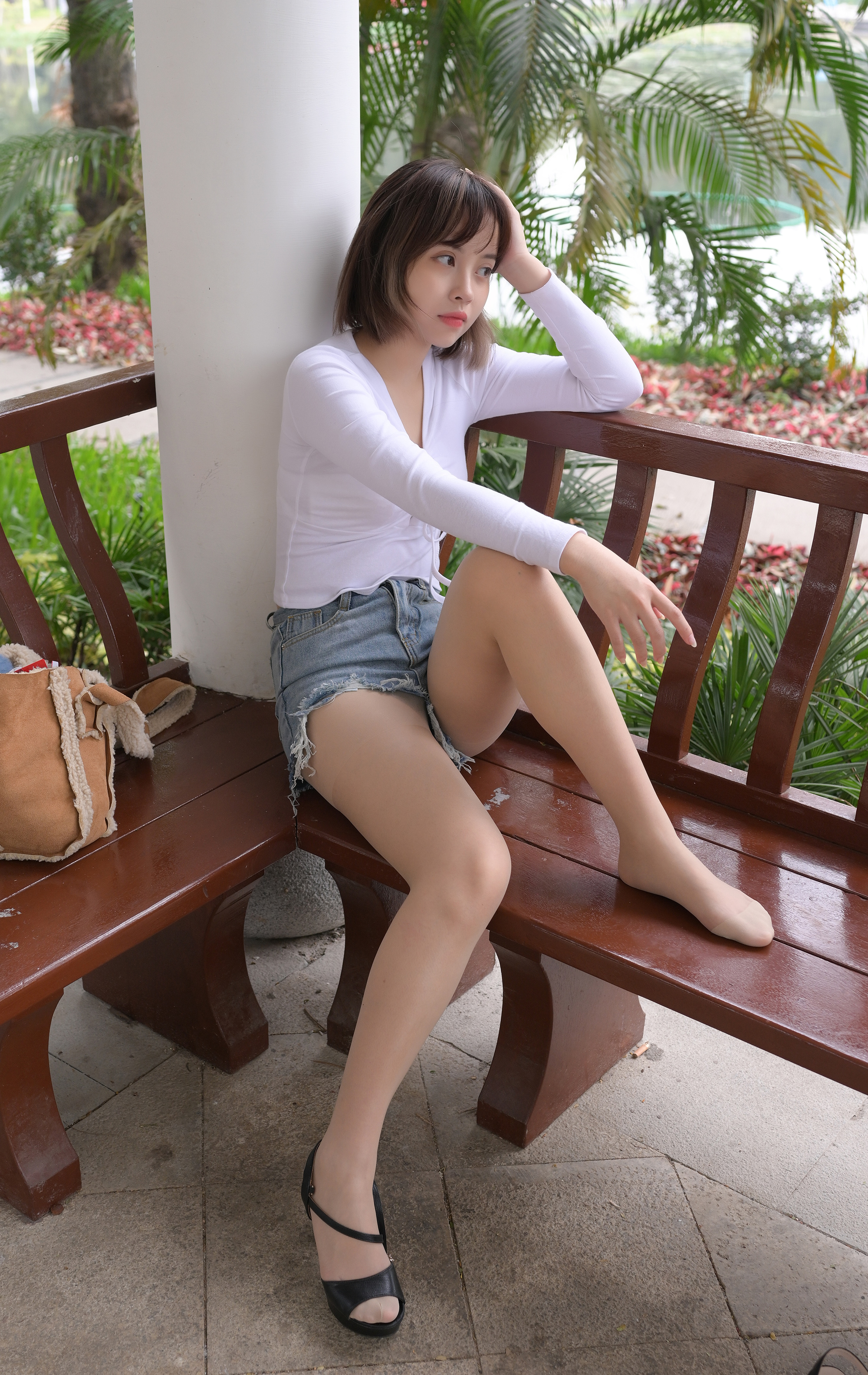  街拍鸭,魔镜街拍,丝袜,热裤,美女,街拍,写真套图,雪琪SAMA