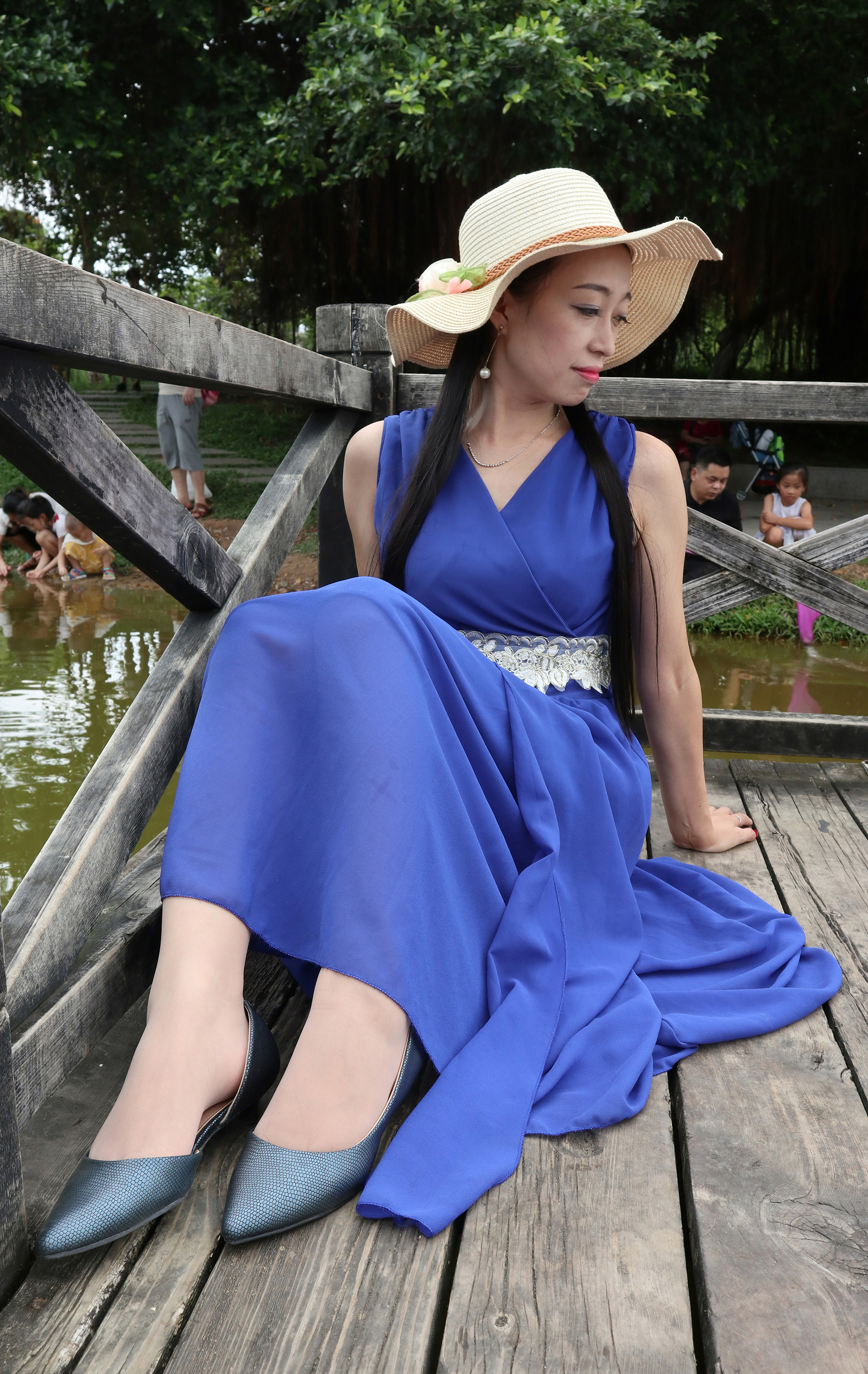  街拍鸭,魔镜街拍,丝袜,裙装,熟女,街拍,写真套图,尤物USEXY