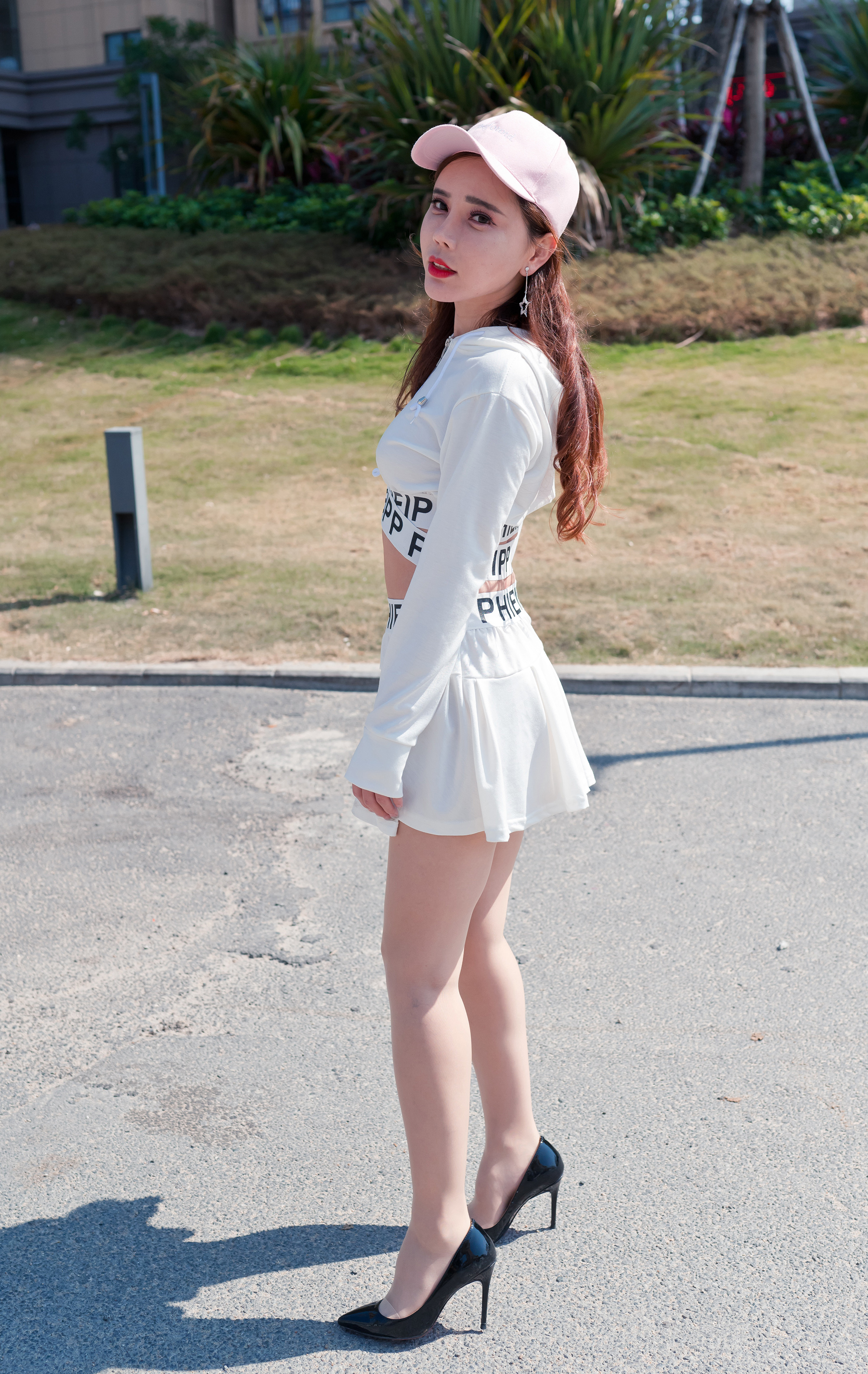 小青 街拍鸭,魔镜街拍,丝袜,裙装,人妻,街拍,写真套图,轻兰映画