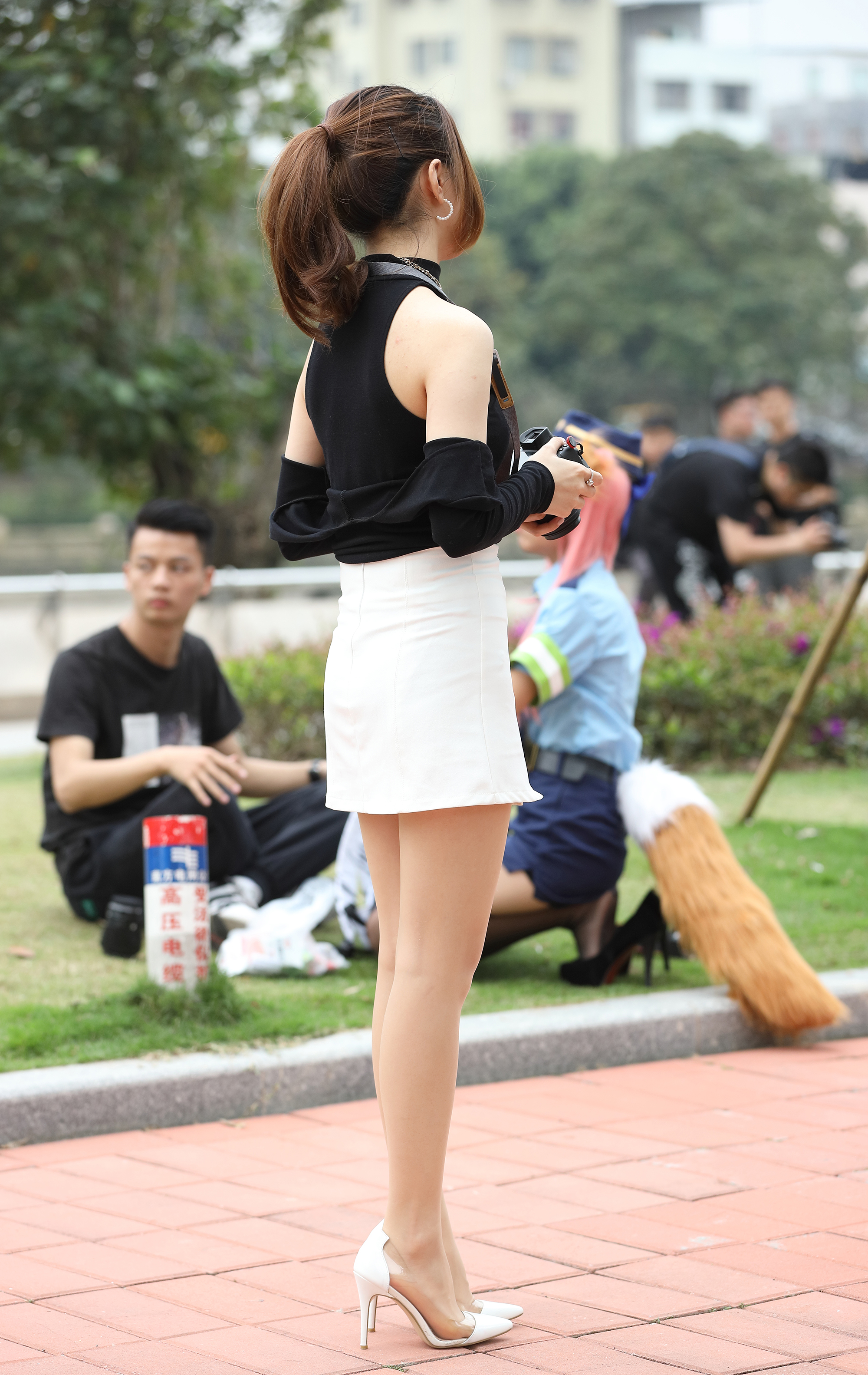 Wiki 街拍鸭,魔镜街拍,丝袜,裙装,少妇,街拍,写真套图,花铃