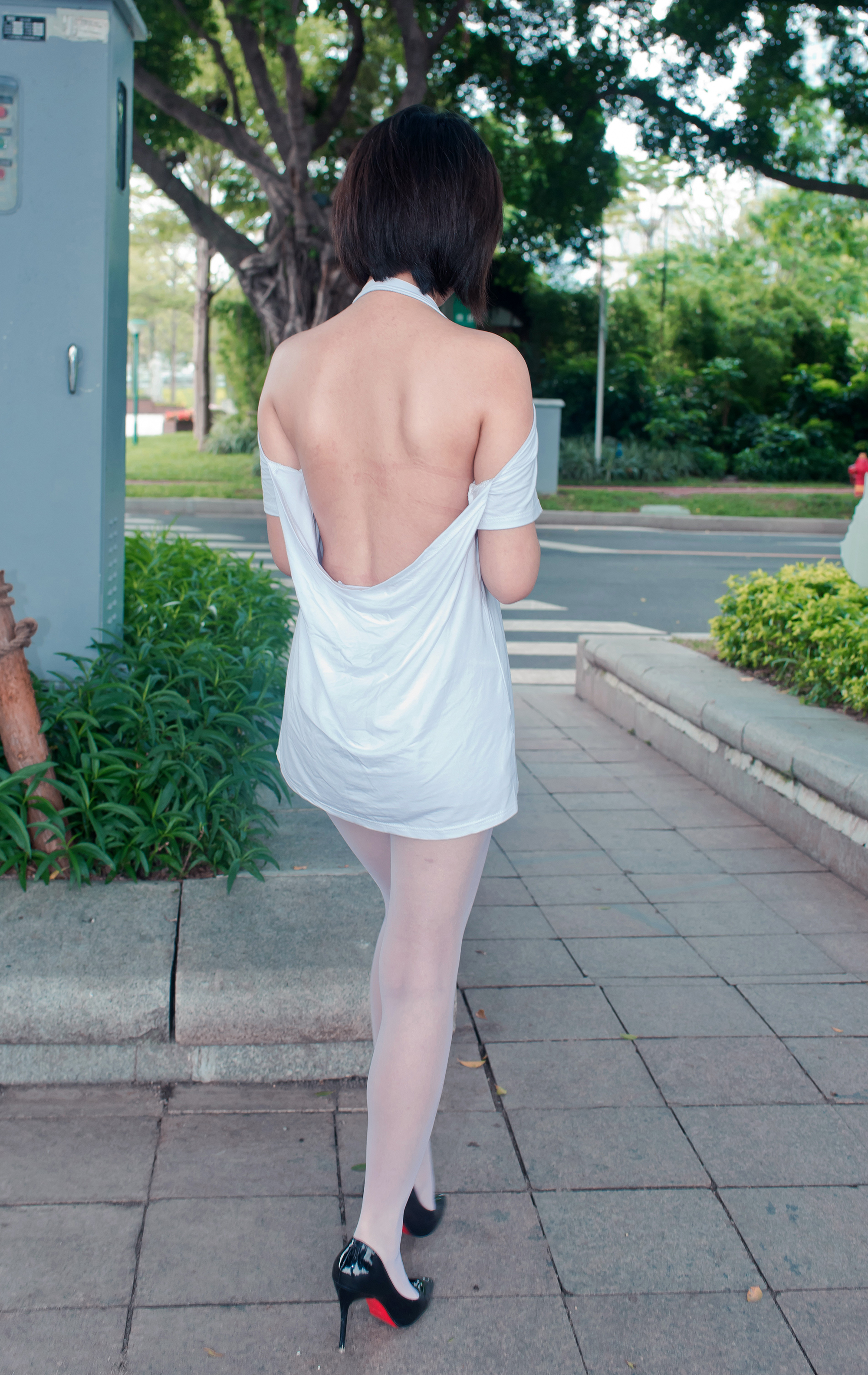  街拍鸭,魔镜街拍,丝袜,裙装,人妻,街拍,写真套图,Tukmo兔几盟