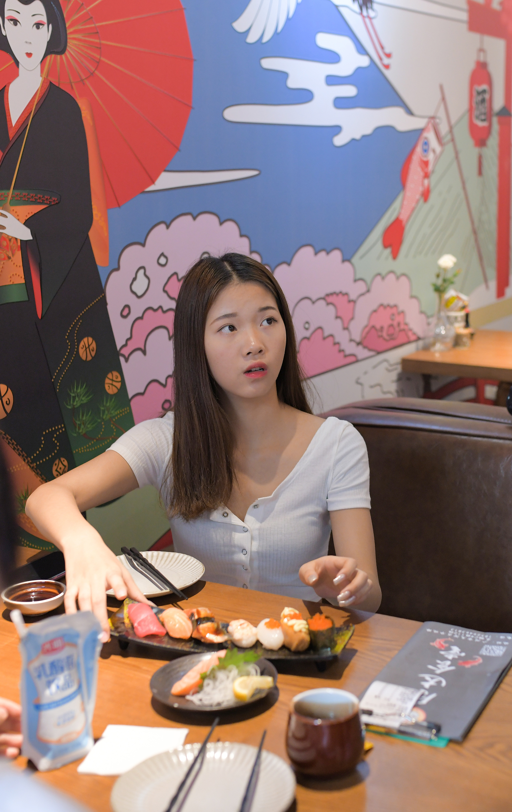 街拍鸭,魔镜街拍,街拍第一站,写真套图,街拍美女,街拍图片,街拍视频,街拍VIP,免费街拍