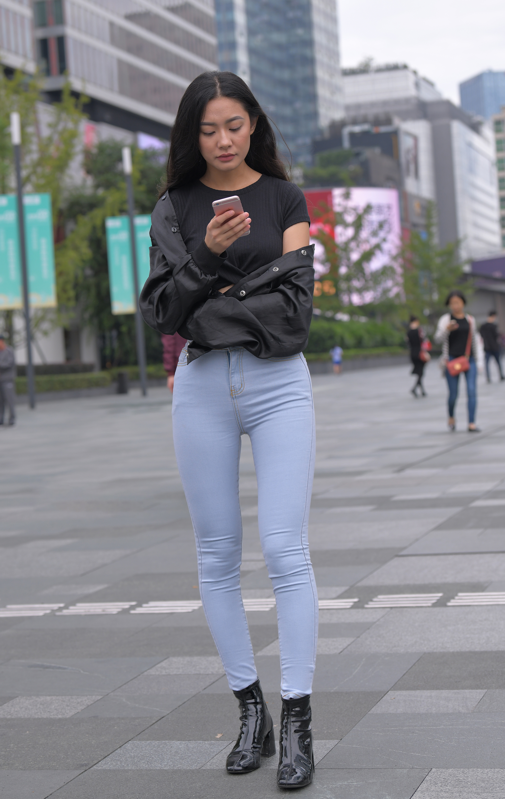  街拍鸭,魔镜街拍,,少妇,街拍,写真套图,妖精视觉