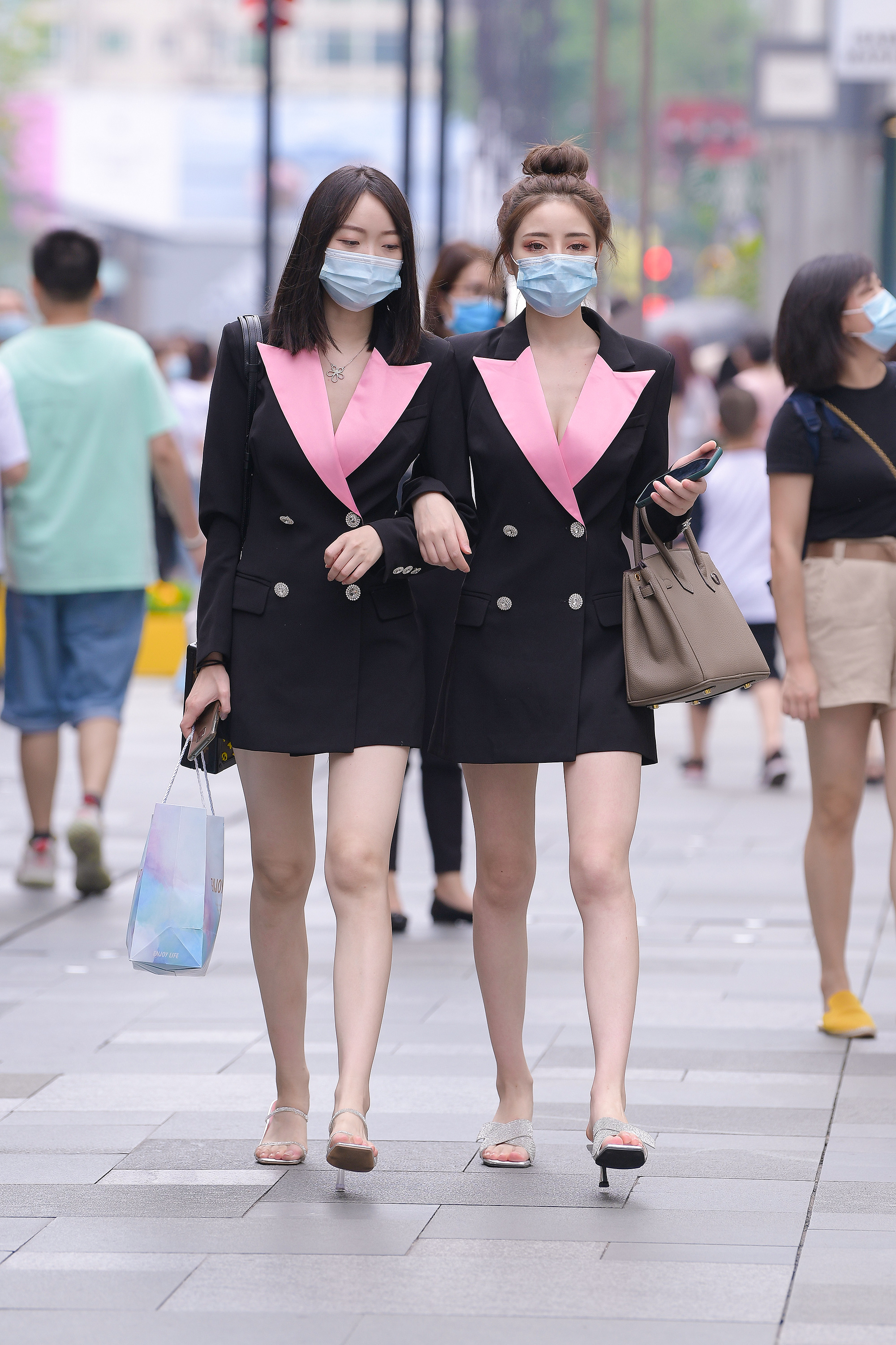  魔镜街拍,裙装,美女,街拍,写真套图,ISS尤好物