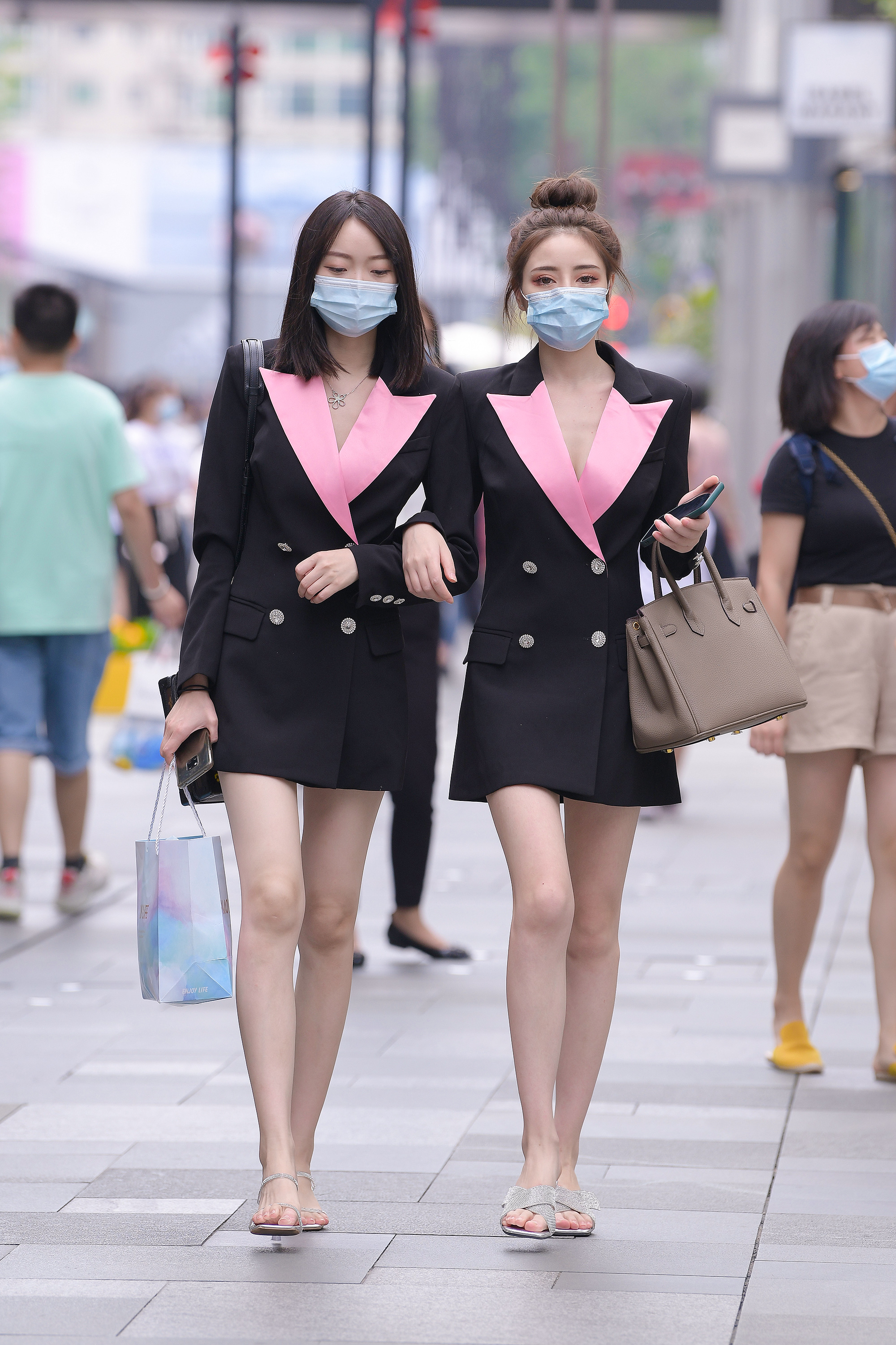  魔镜街拍,裙装,美女,街拍,写真套图,蠢沫沫