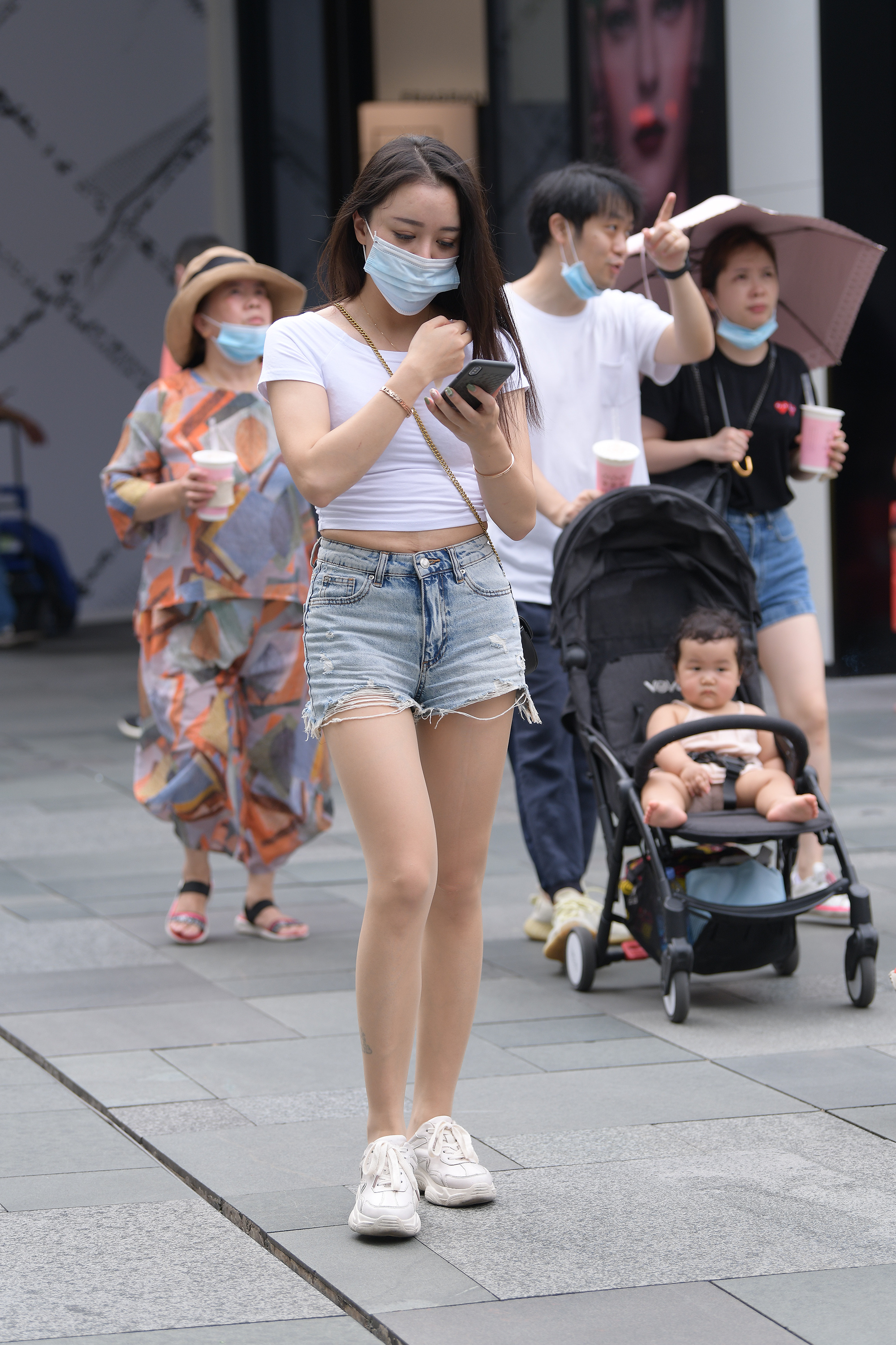  魔镜街拍,丝袜,热裤,小姐姐,街拍,写真套图,FEILIN嗲囡囡