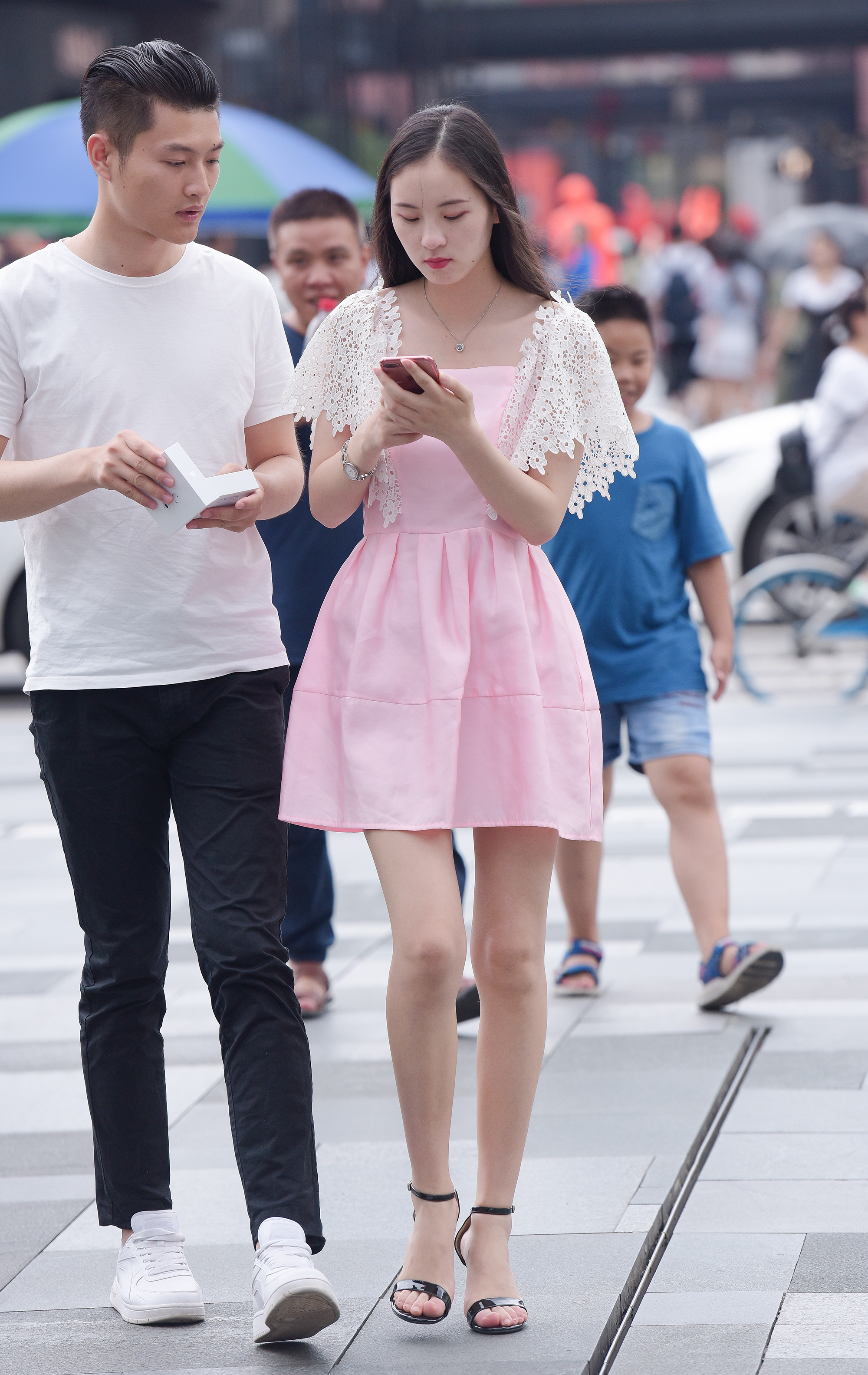  魔镜街拍,裙装,少妇,街拍,写真套图,ROSI写真