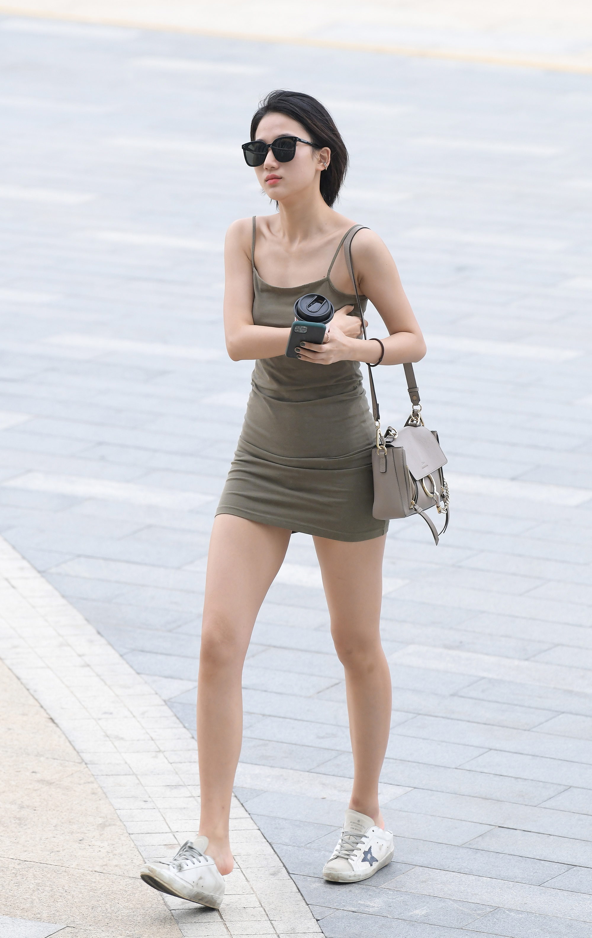  魔镜街拍,裙装,熟女,街拍,写真套图,喵糖映画