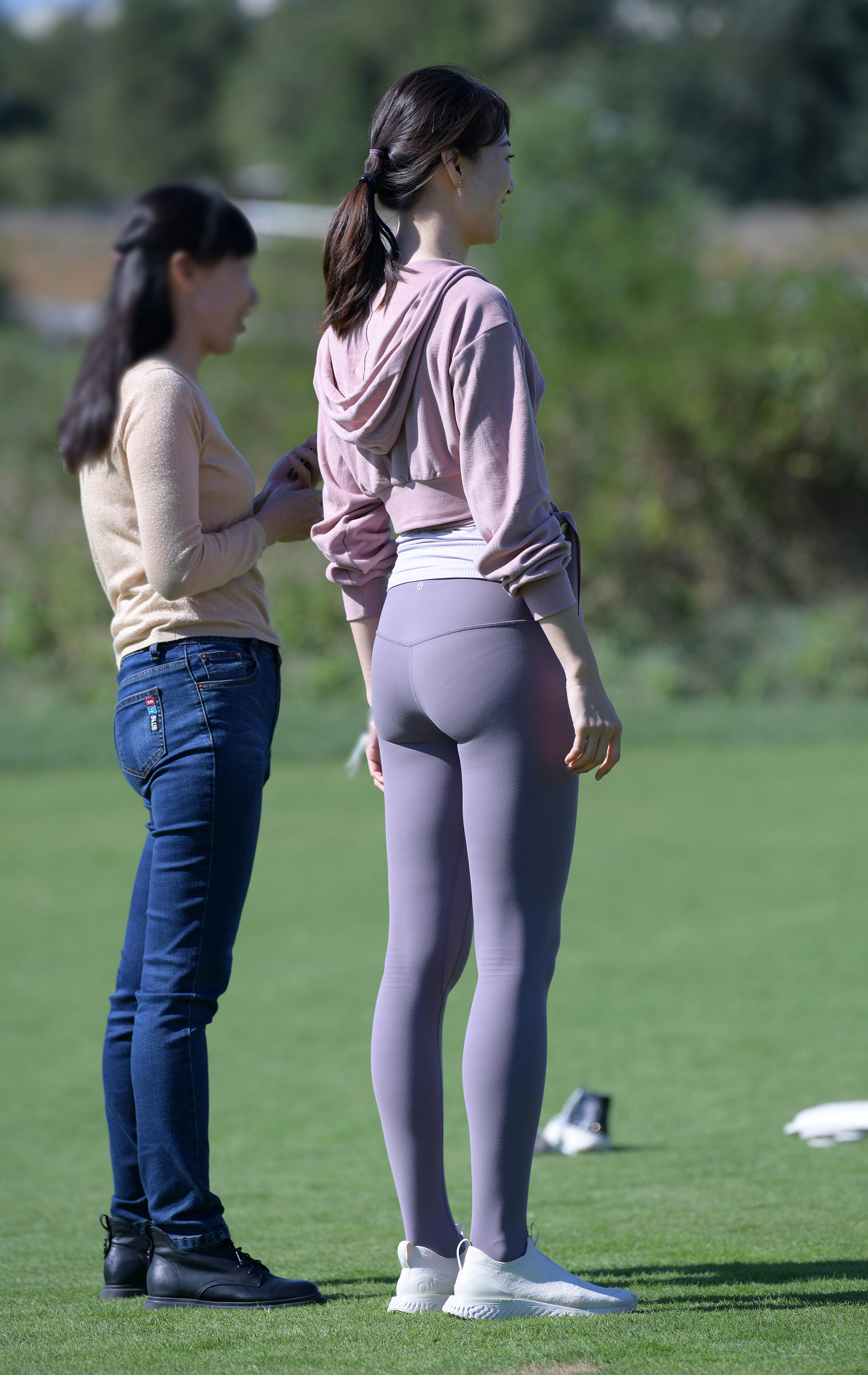  魔镜街拍,美臀,紧身裤,美女,街拍,写真套图,SSA丝社