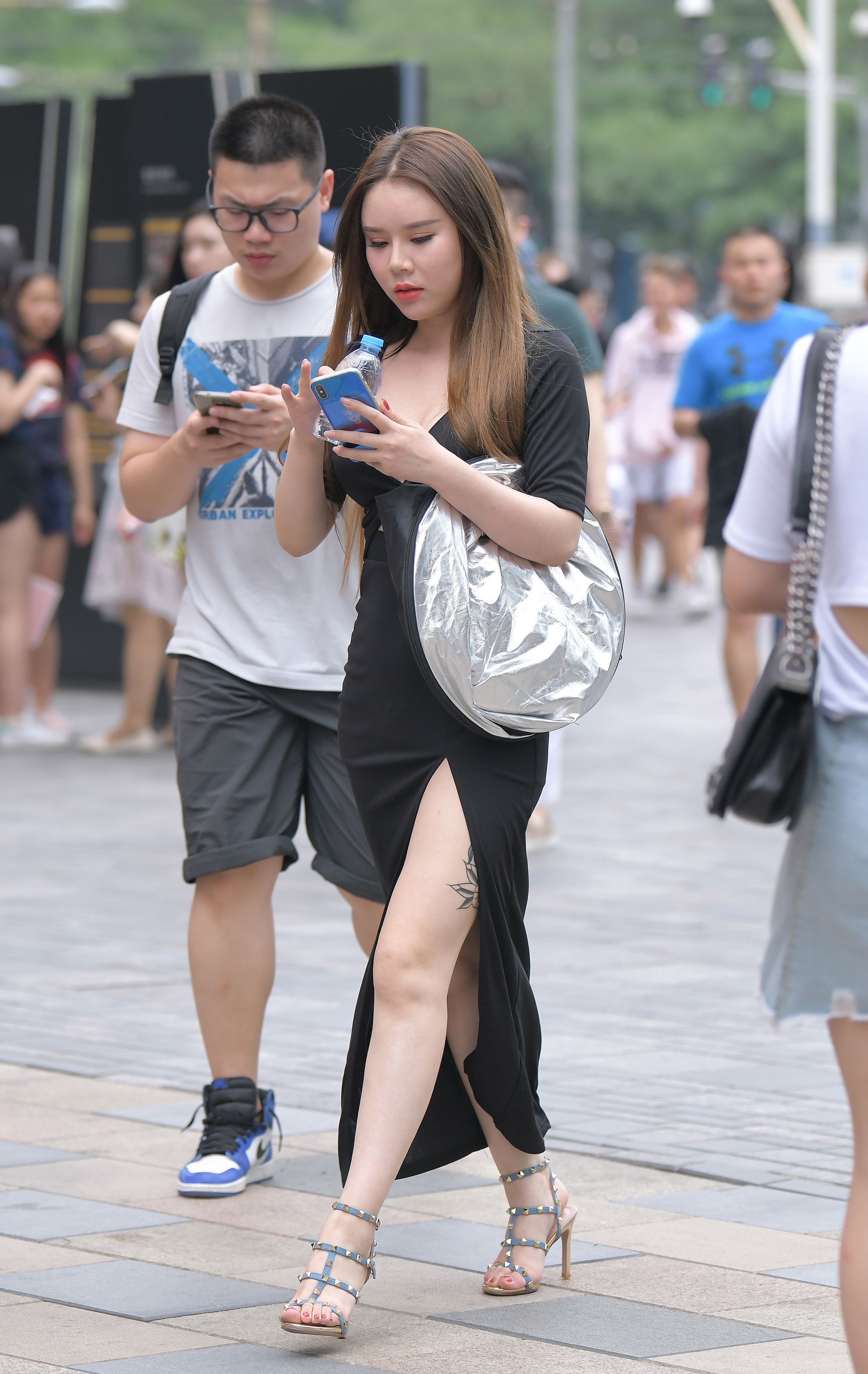  魔镜街拍,裙装,美女,街拍,写真套图,LICCL丽绮映像