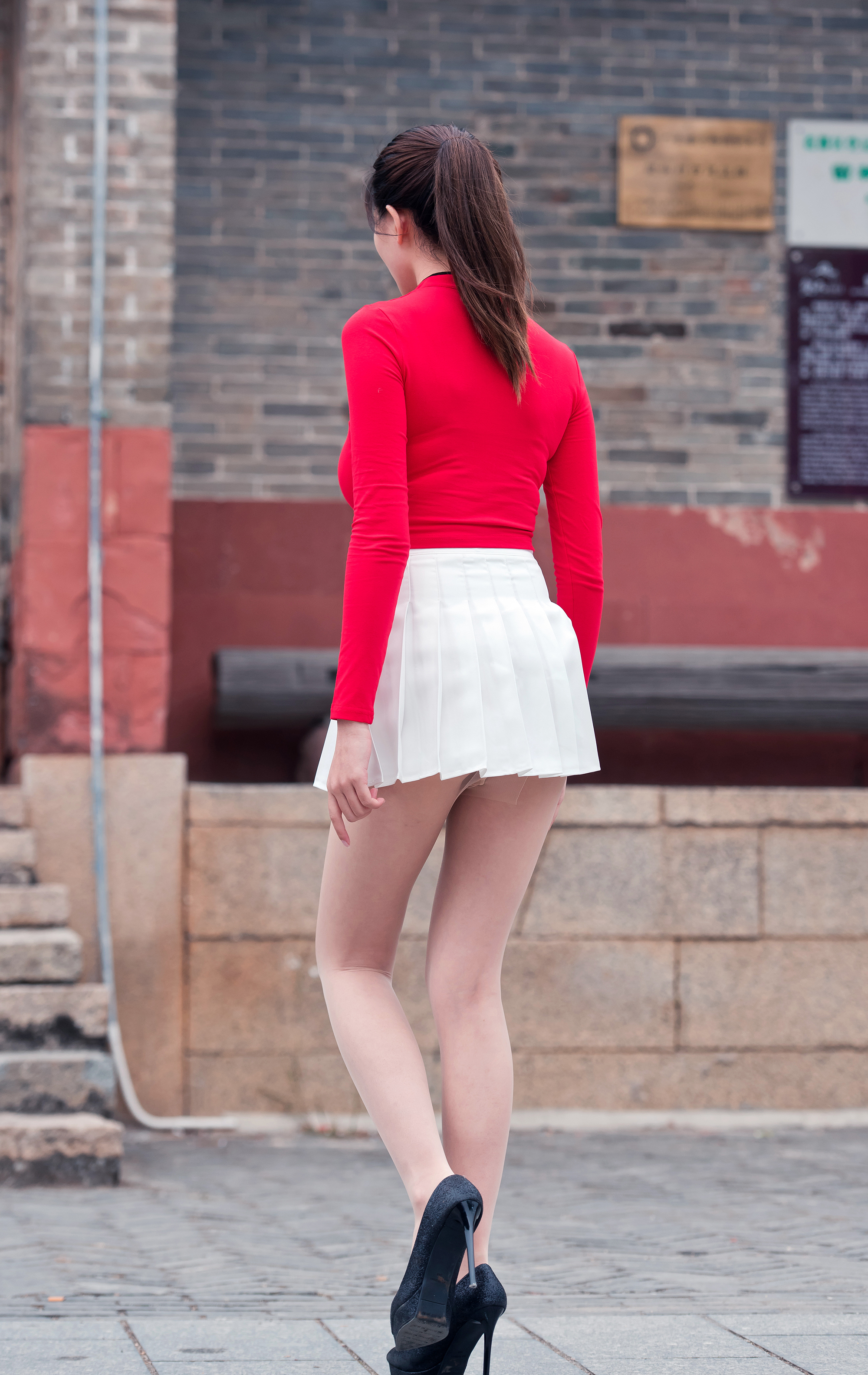 婷婷 街拍鸭,魔镜街拍,丝袜,裙装,人妻,街拍,写真套图,喵喵的喵吖