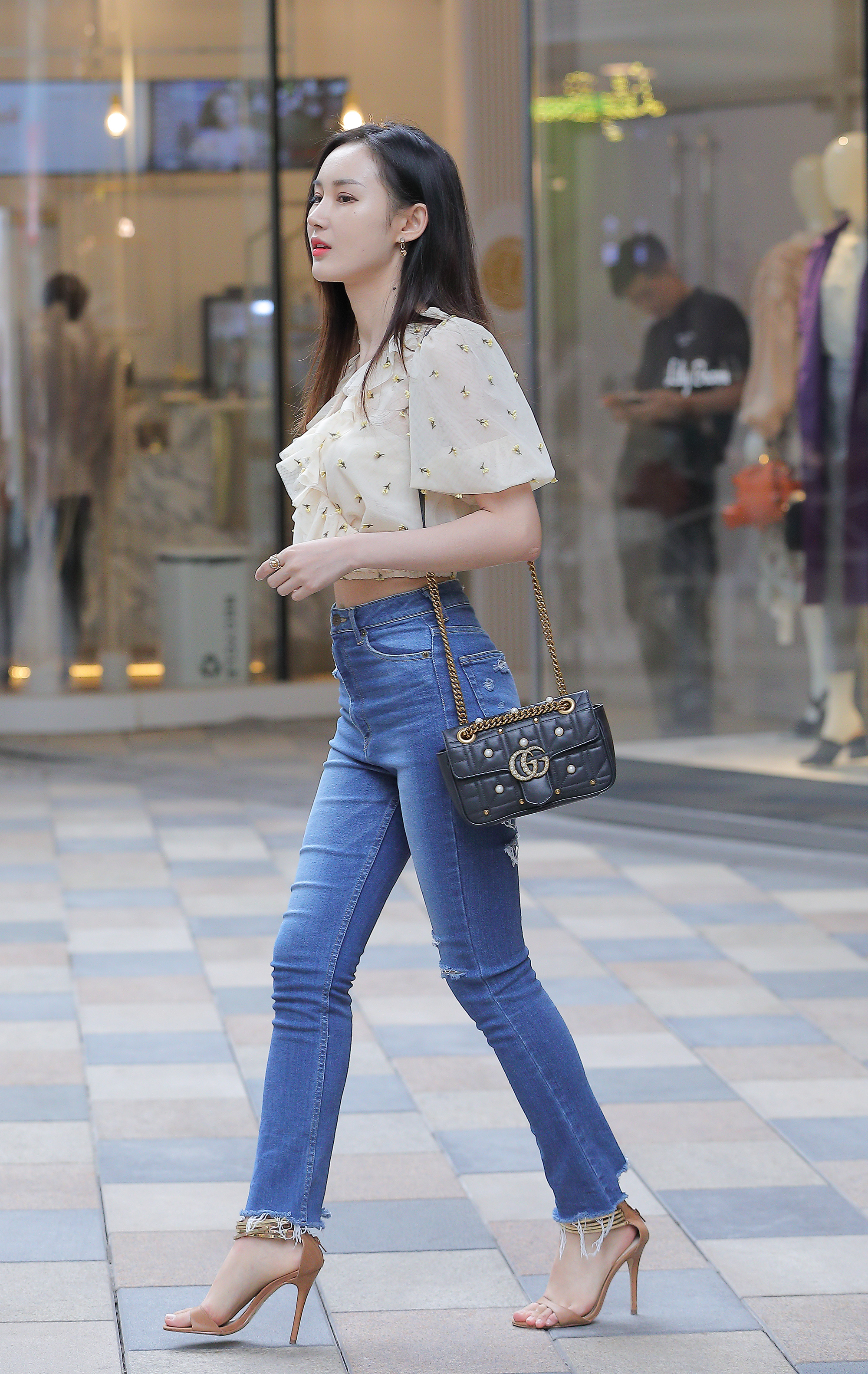  魔镜街拍,紧身裤,人妻,街拍,写真套图,果咩酱w