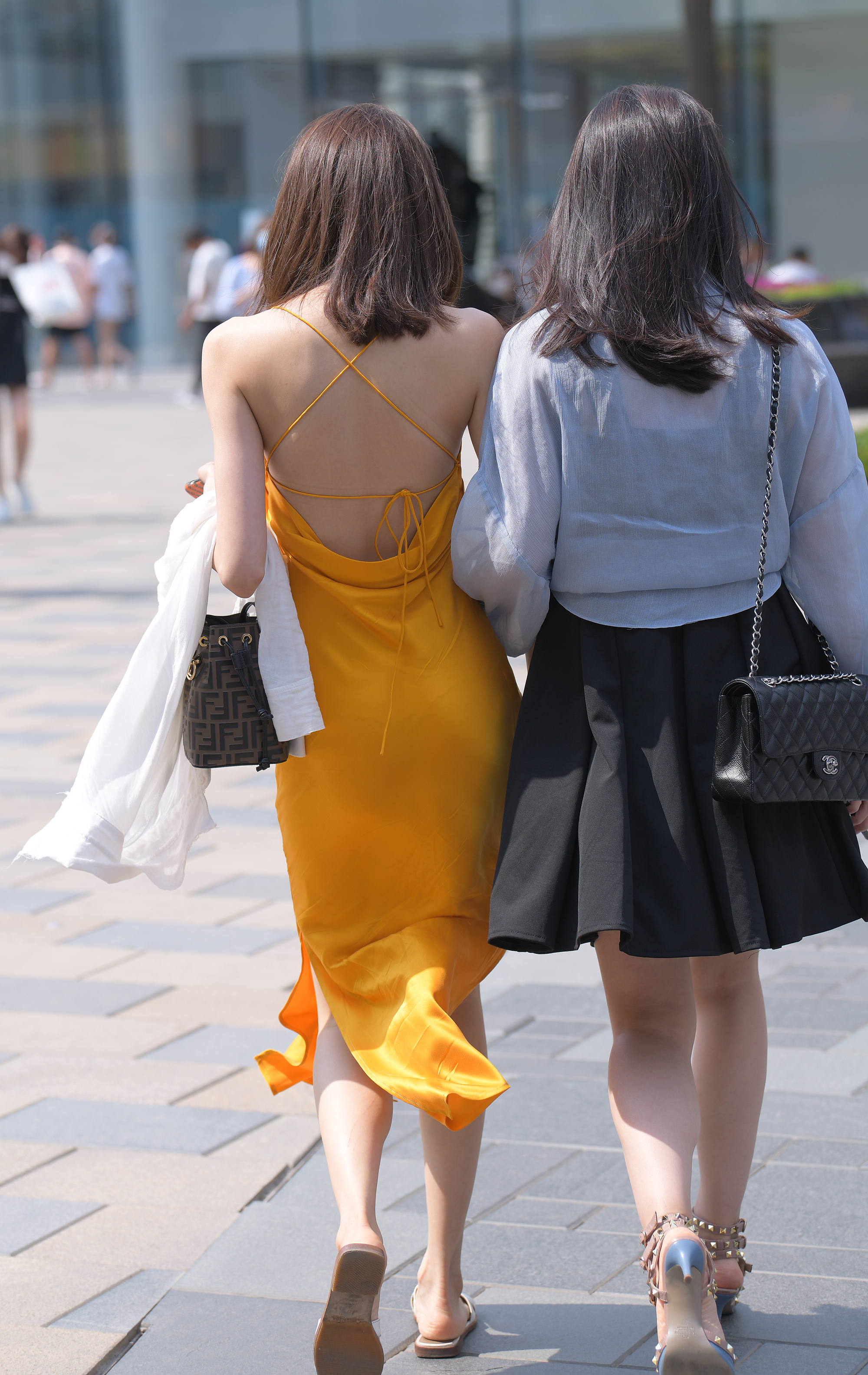  魔镜街拍,裙装,熟女,街拍,写真套图,鬼畜瑶