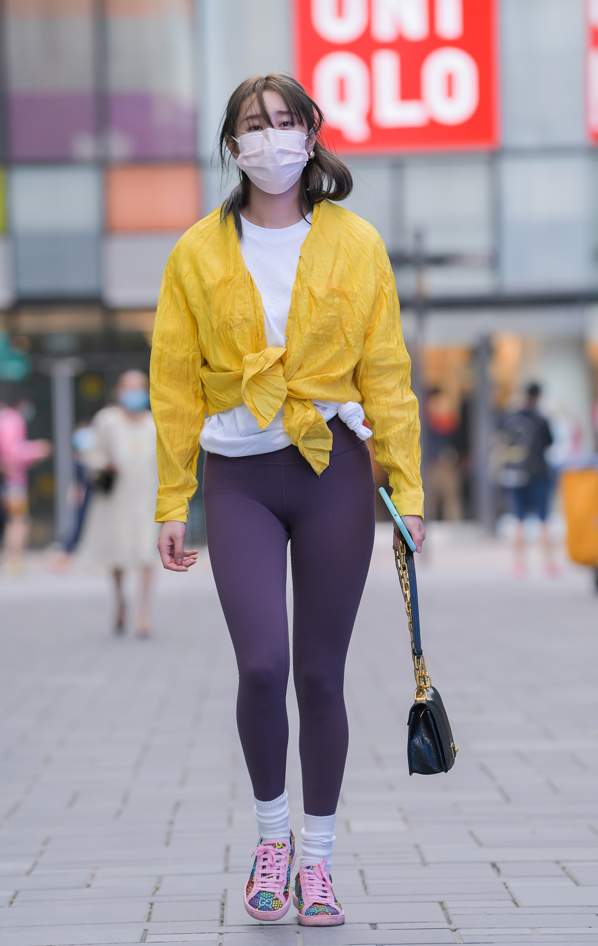  魔镜街拍,美臀,紧身裤,人妻,街拍,写真套图,DKGirl御女郎