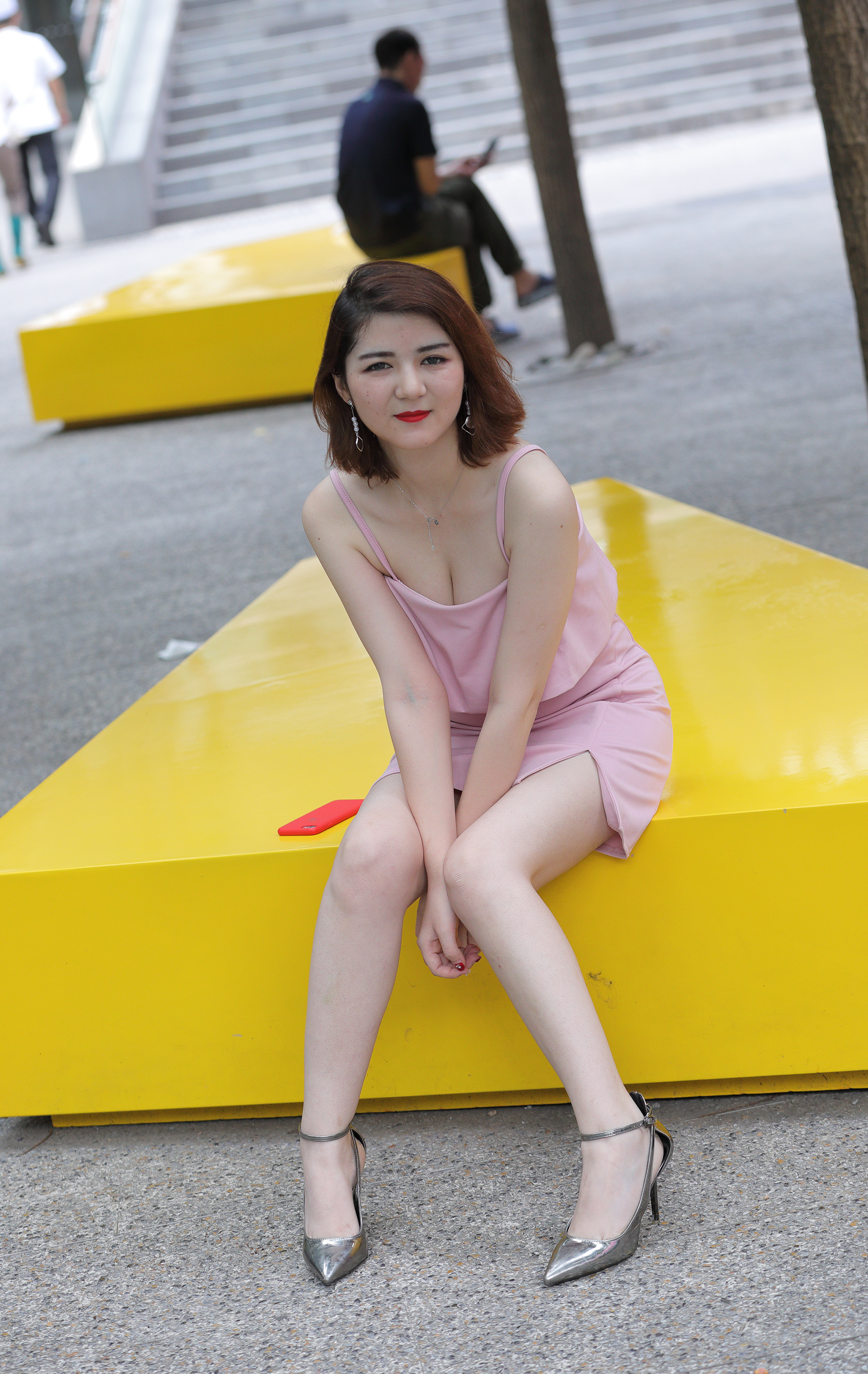  街拍鸭,魔镜街拍,裙装,美女,街拍,写真套图,物恋传媒