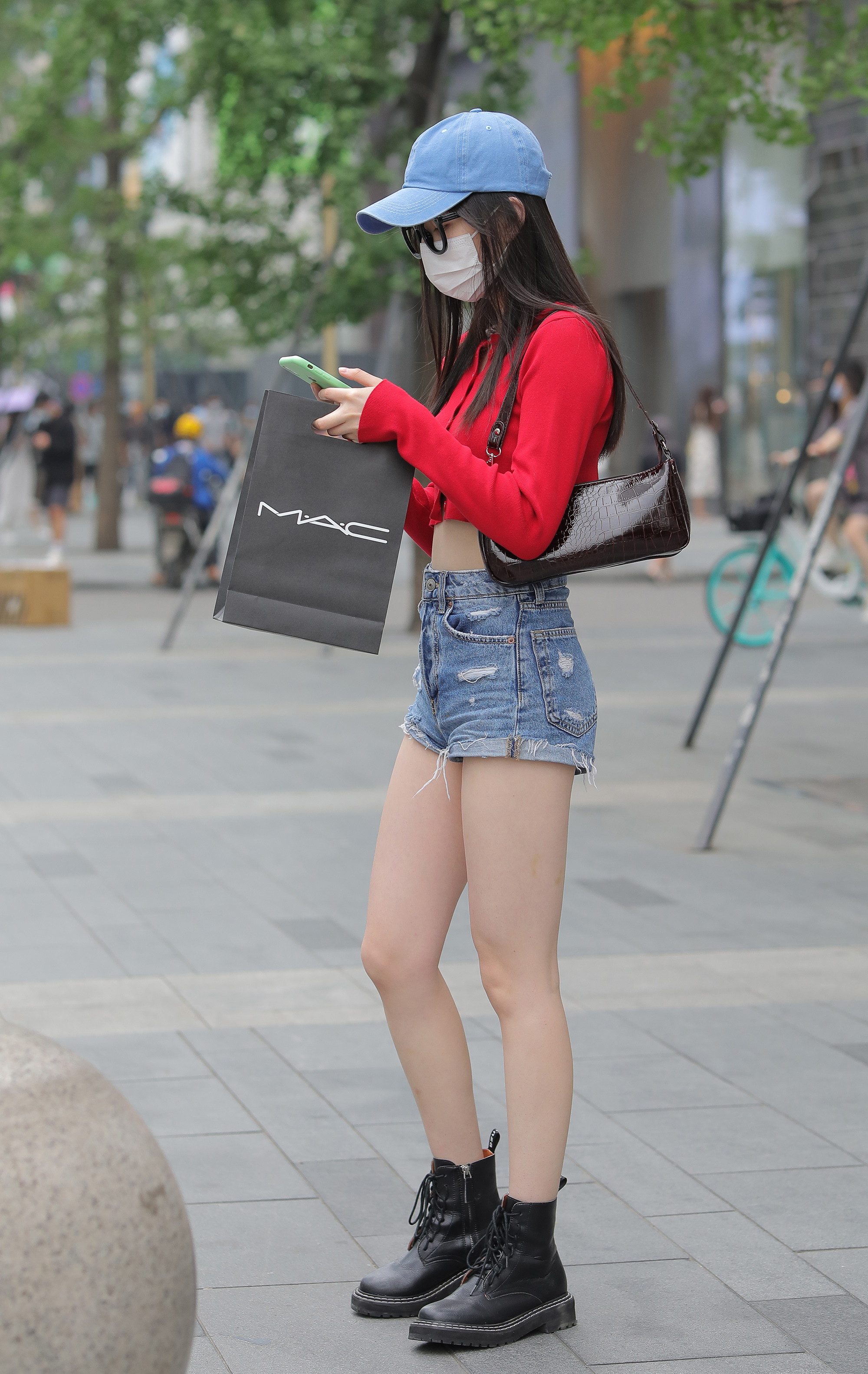  街拍鸭,魔镜街拍,热裤,小姐姐,街拍,写真套图,HuaYan花の颜