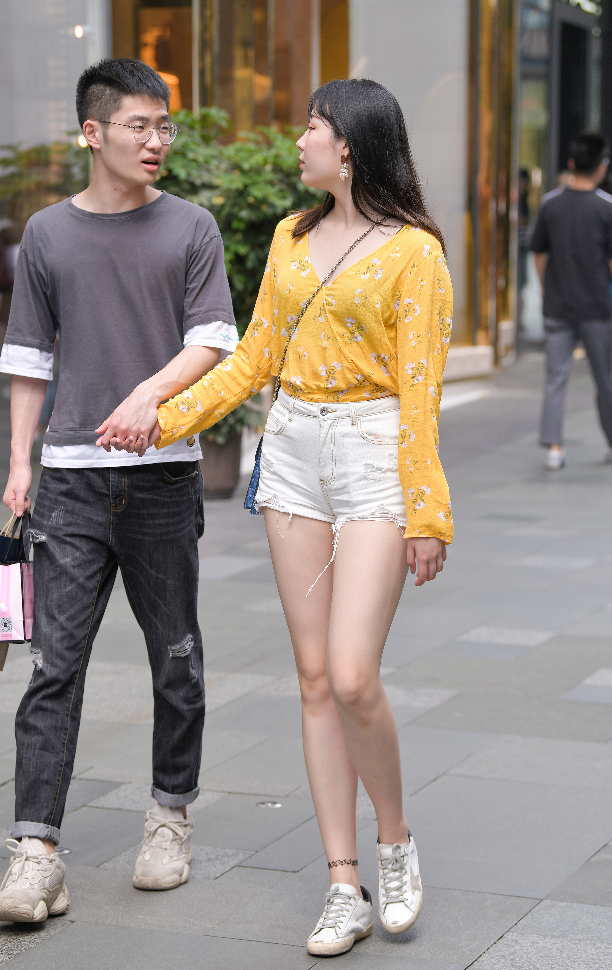  魔镜街拍,热裤,小姐姐,街拍,写真套图,少女秩序