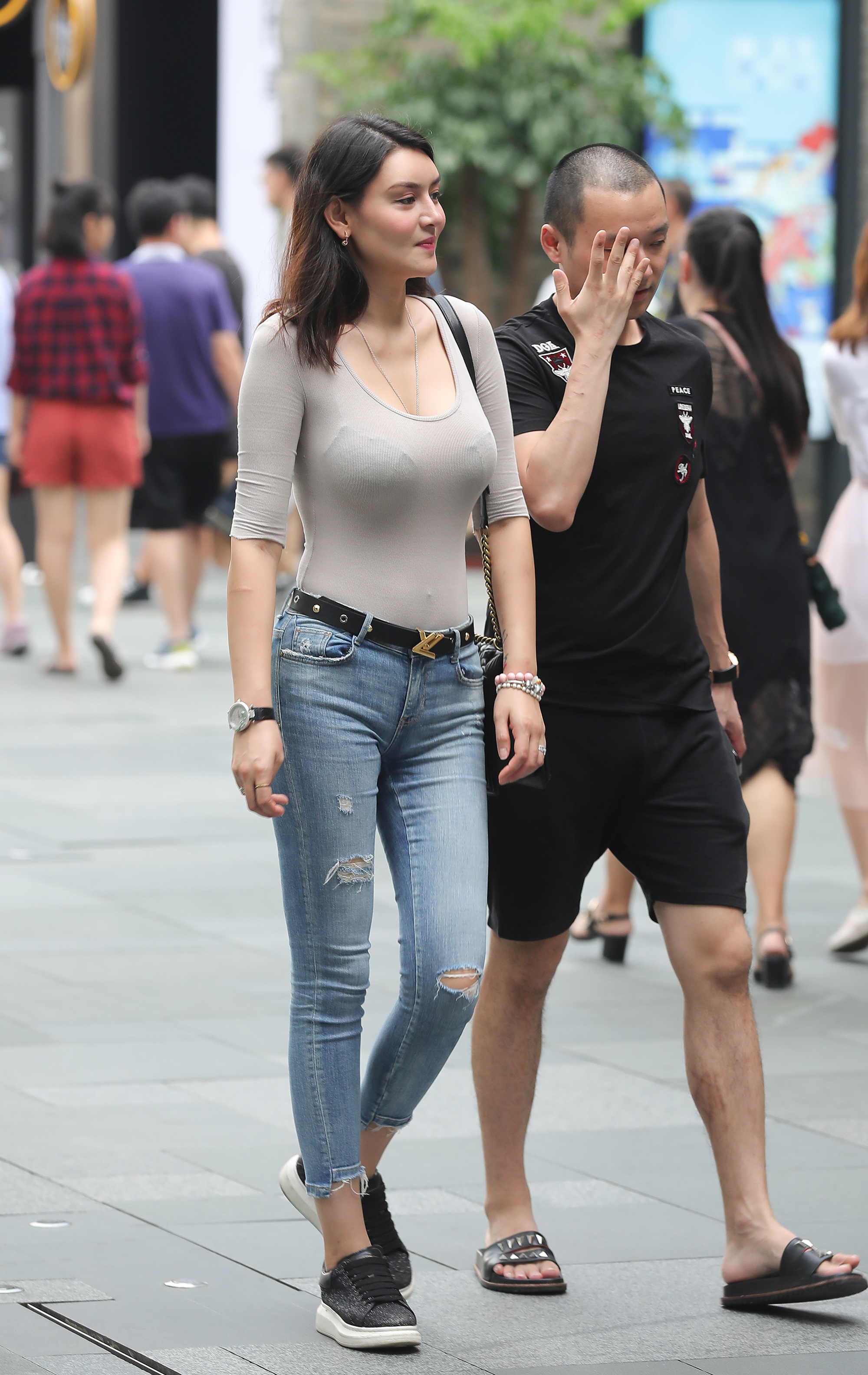  魔镜街拍,,美女,街拍,写真套图,紫氯氯