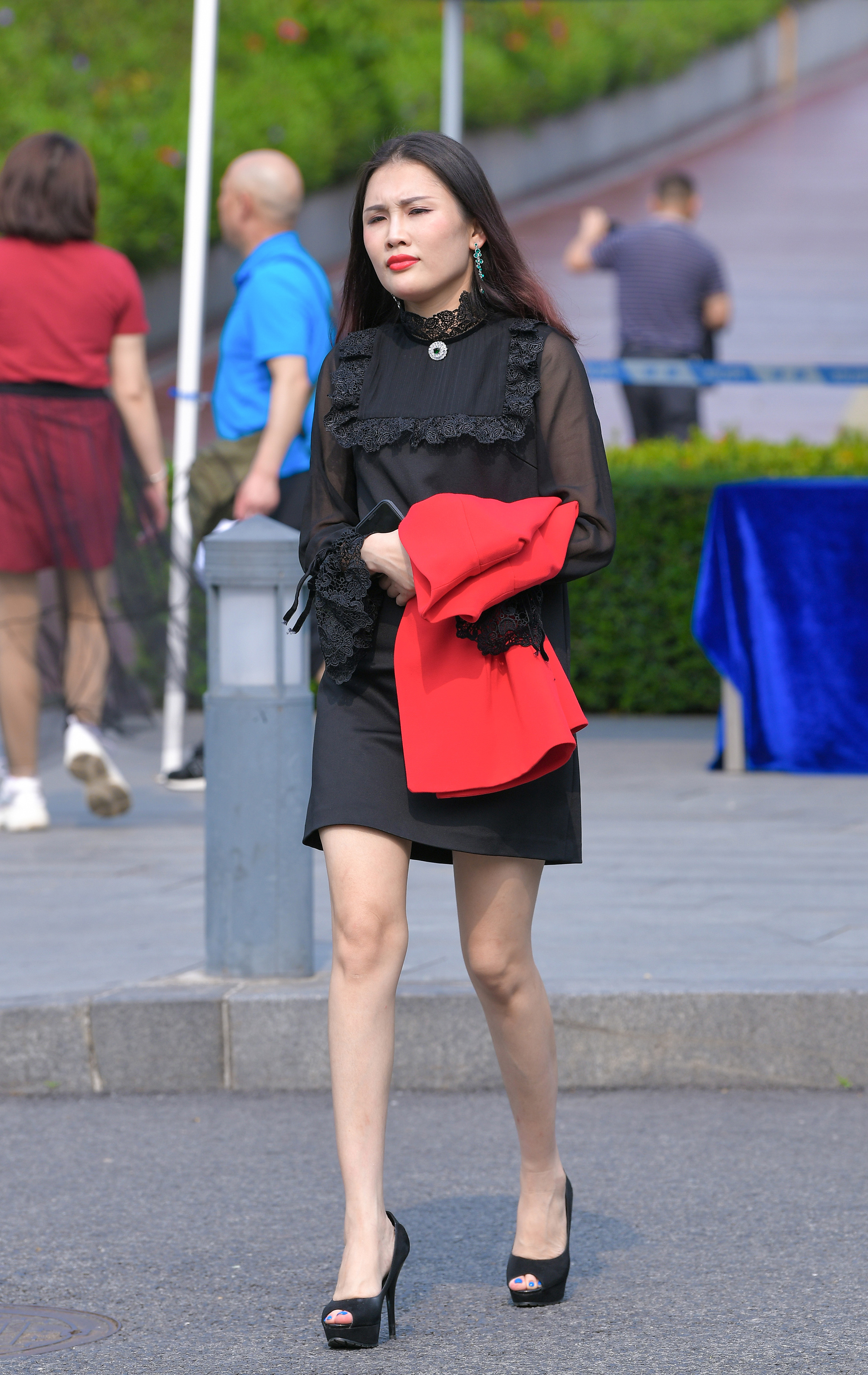  魔镜街拍,裙装,人妻,街拍,写真套图,花柒Hana