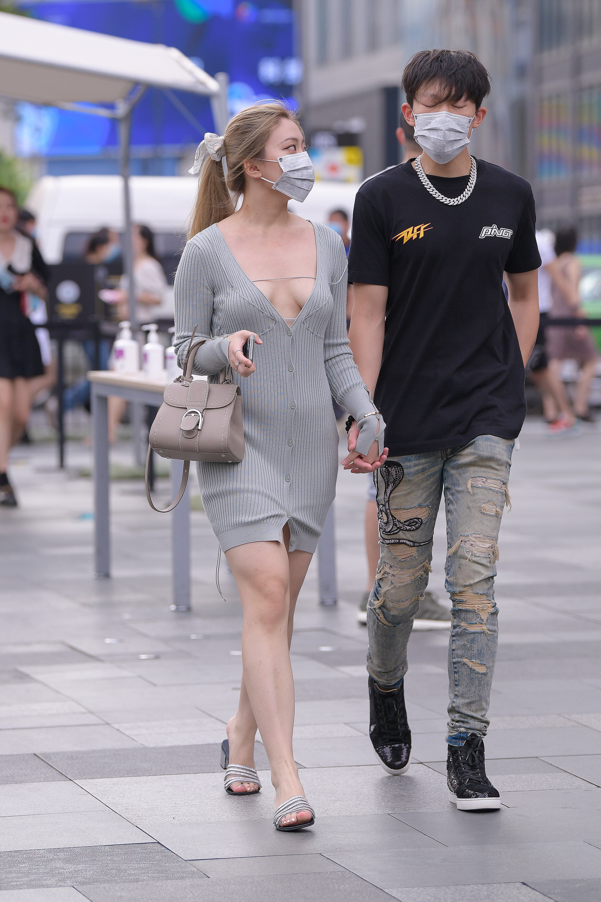  魔镜街拍,裙装,人妻,街拍,写真套图,盛唐CLUB