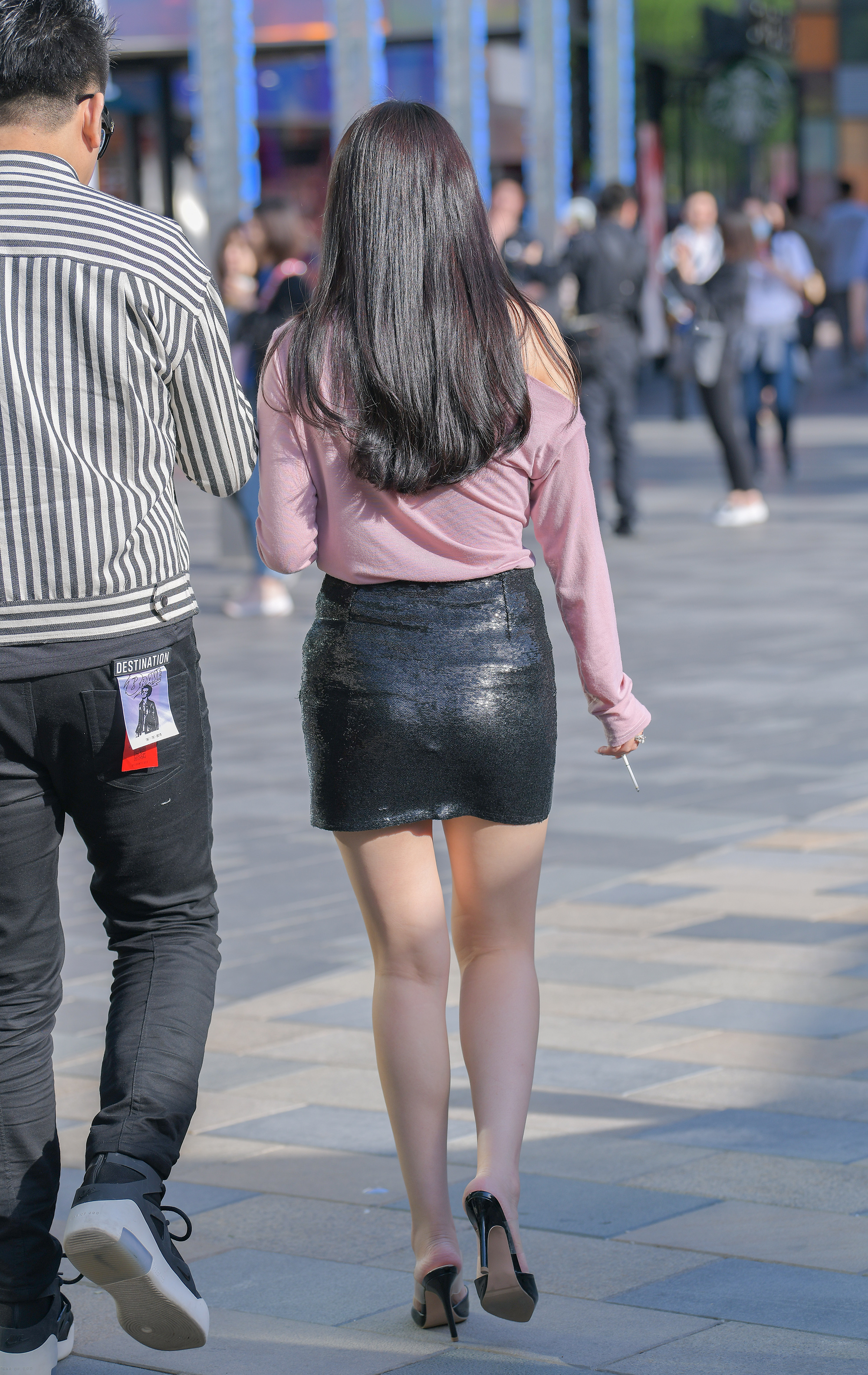  魔镜街拍,裙装,人妻,街拍,写真套图,大名模网