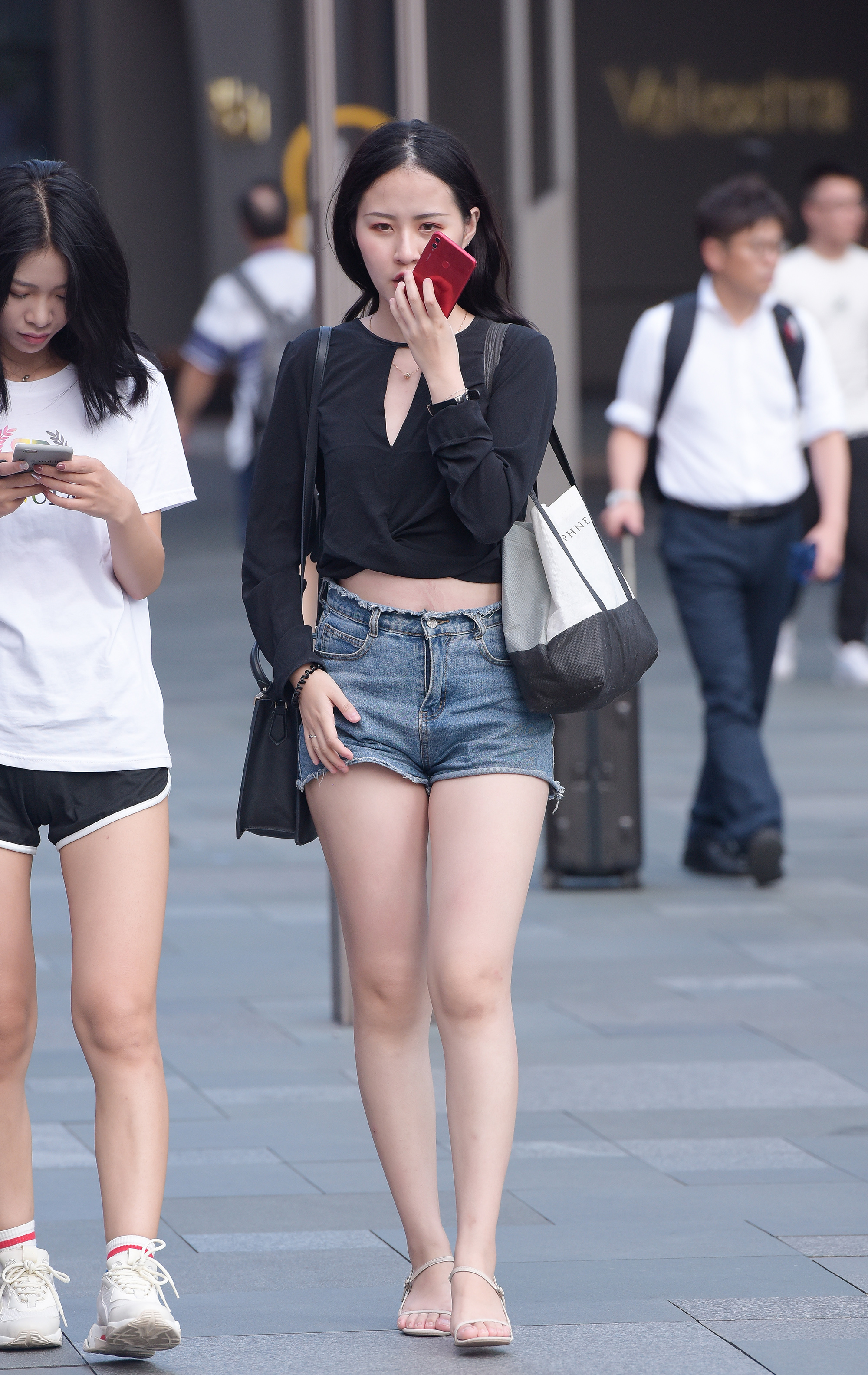  魔镜街拍,热裤,少妇,街拍,写真套图,XINGYAN星颜社